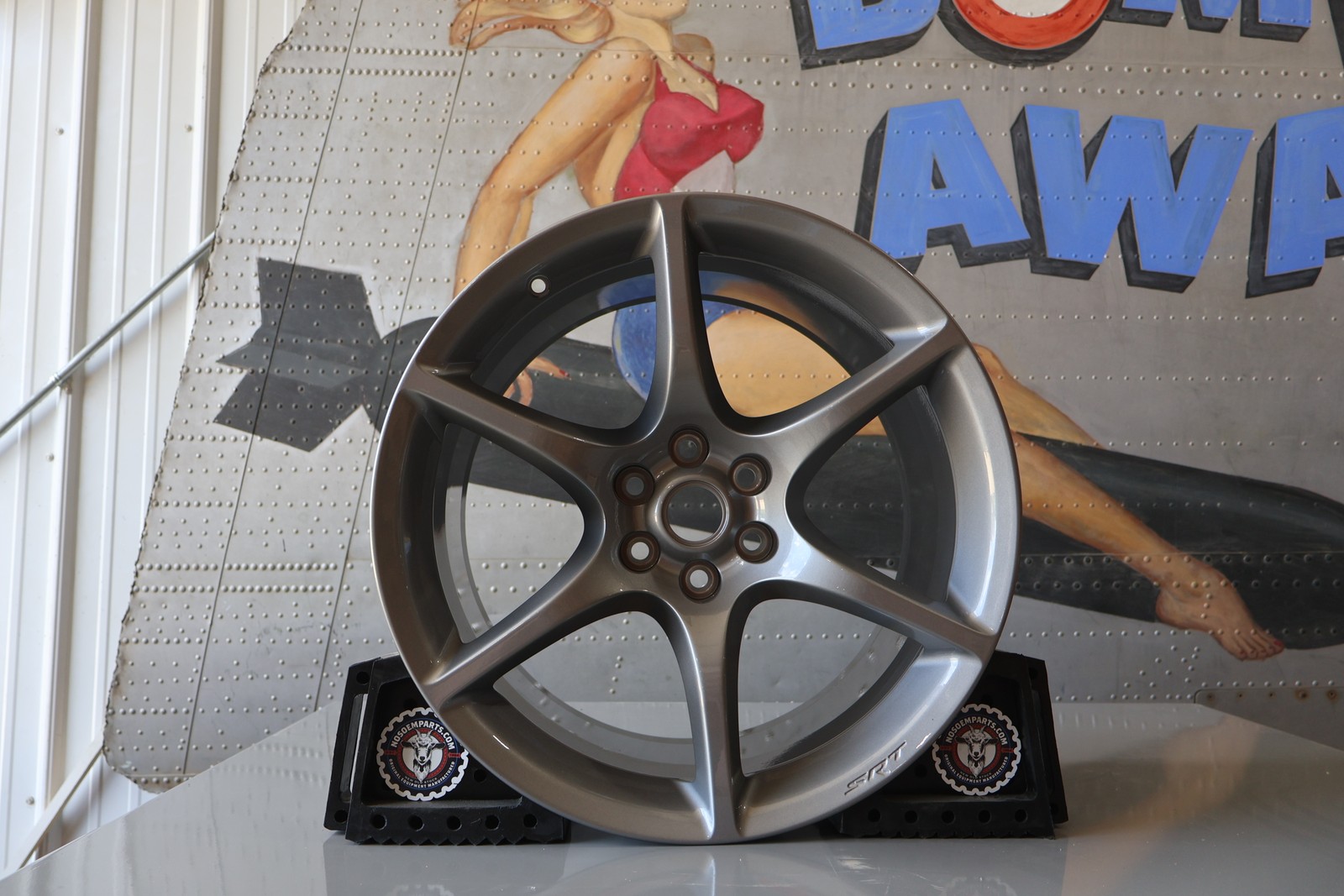 1TH18GD3AA NEW OEM 2010 DODGE VIPER SRT-10 ACR REAR WHEEL RIM 19\