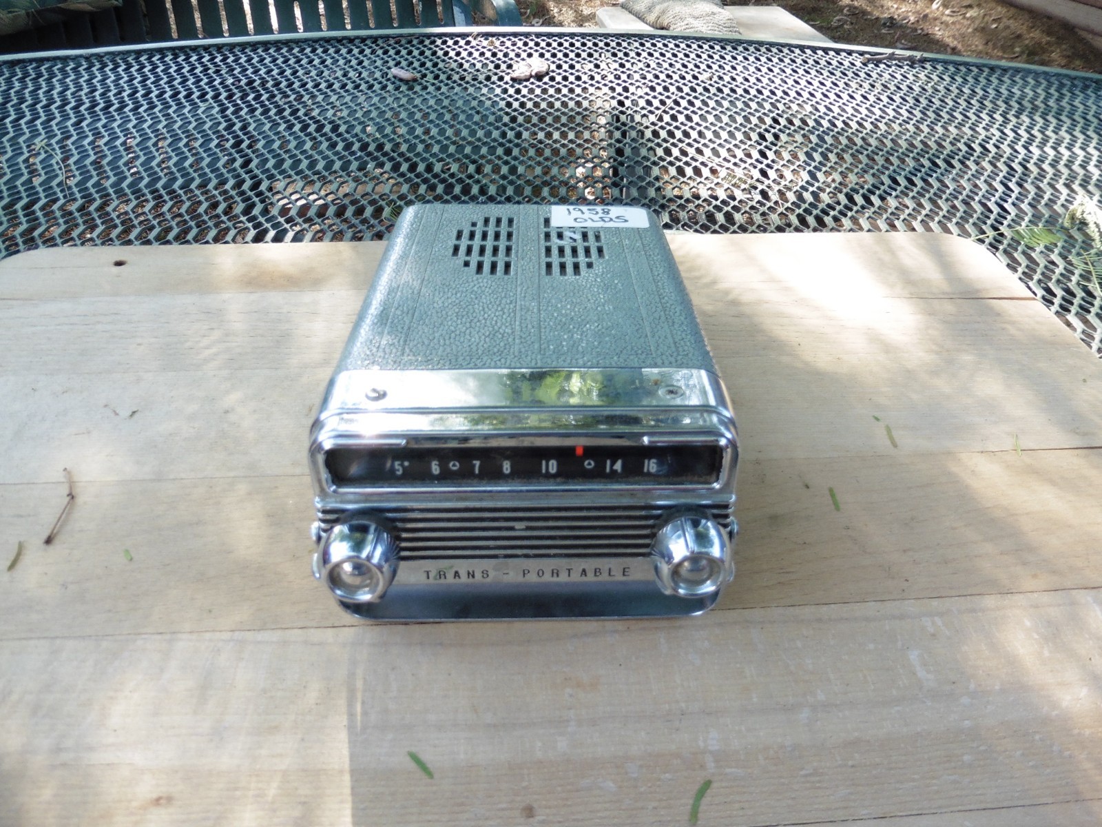 Rare 1958 Oldsmobile Trans-Portable Pullout AM Radio Clean Green/Grey