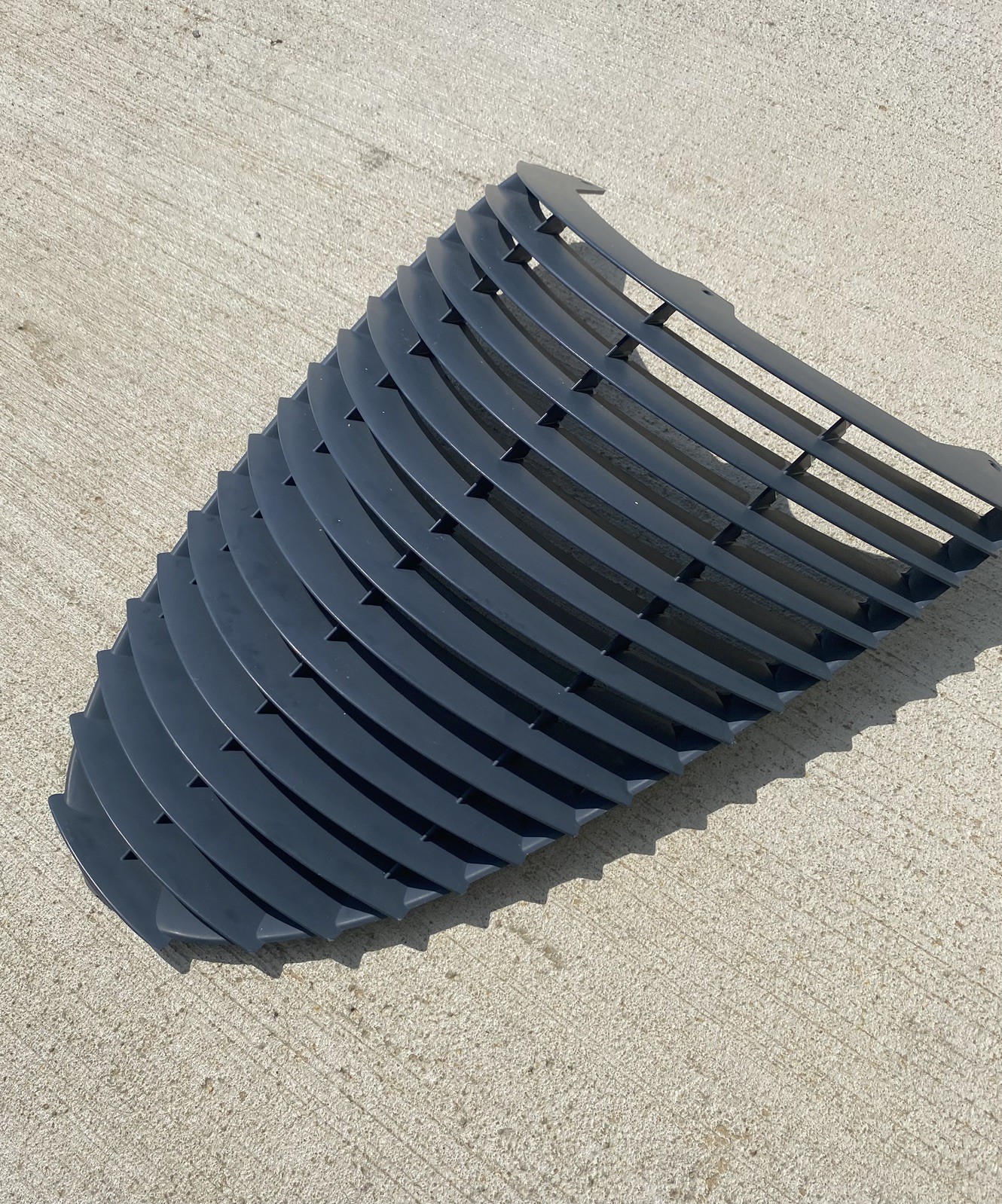 Front Grille 0PJ26TZZ Chrysler Plymouth Prowler 97-02 new old stock Front Grille 0PJ26TZZ Chrysler Plymouth Prowler 97-02 new old stock