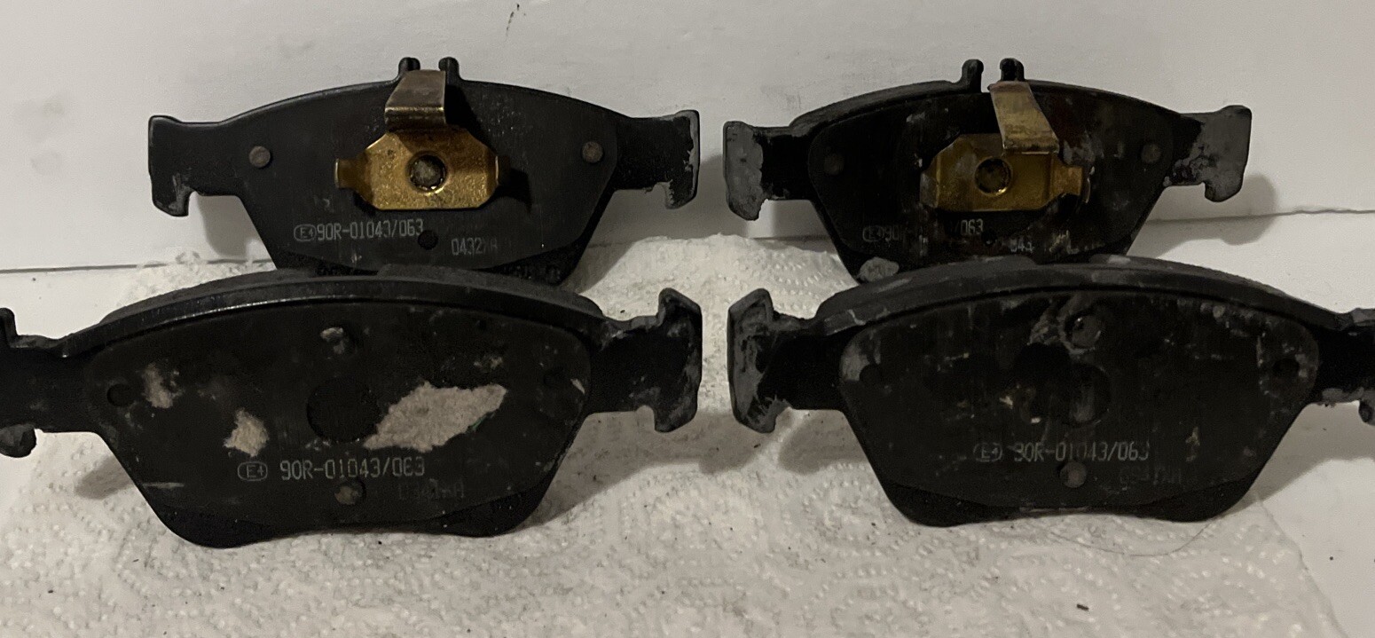 Textar -- Front Disc Brake Pads For Mercedes -- #21664 19805 -- NEW Textar -- Front Disc Brake Pads For Mercedes -- #21664 19805 -- NEW