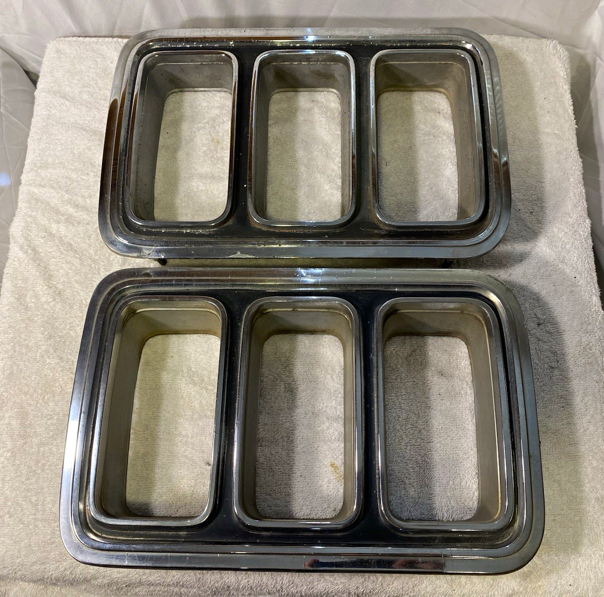 1970 mustang taillight tail light bezels pair left and right