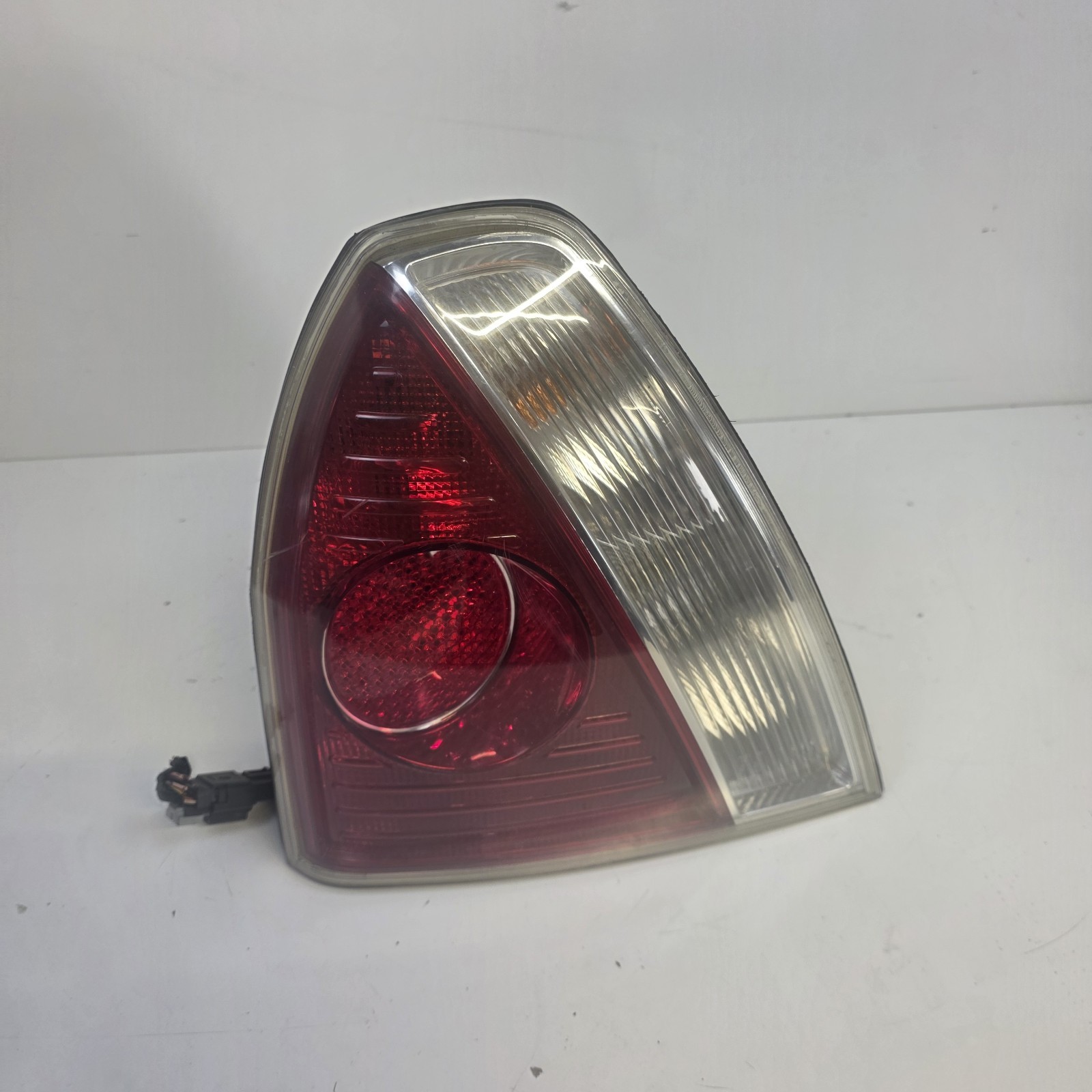 2003-2008 MASERATI QUATTROPORTE M139 REAR LEFT TAILLIGHT TAIL LIGHT LAMP OEM 2003-2008 MASERATI QUATTROPORTE M139 REAR LEFT TAILLIGHT TAIL LIGHT LAMP OEM