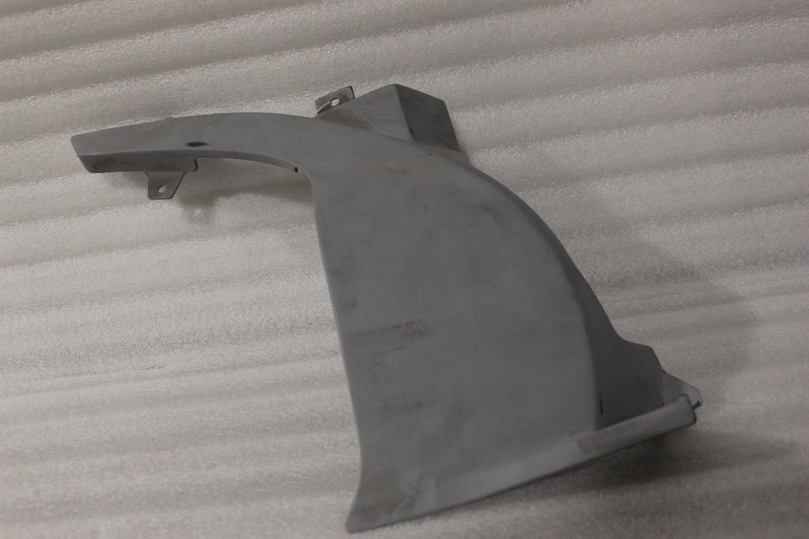 4642956 NEW OEM 1992-1999 DODGE VIPER RIGHT DOOR HINGE COVER 4642956 GTS RT/10