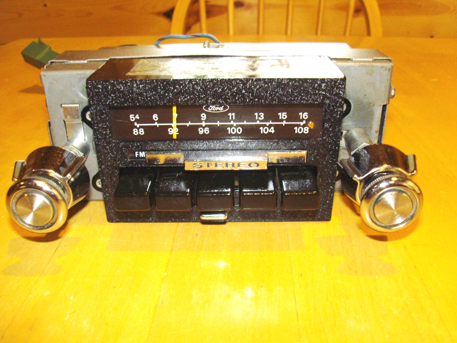 73 74 75 76 77 78 79 FORD RADIO AM FM STEREO TRUCK W0RKING 73 74 75 76 77 78 79 FORD RADIO AM FM STEREO TRUCK W0RKING