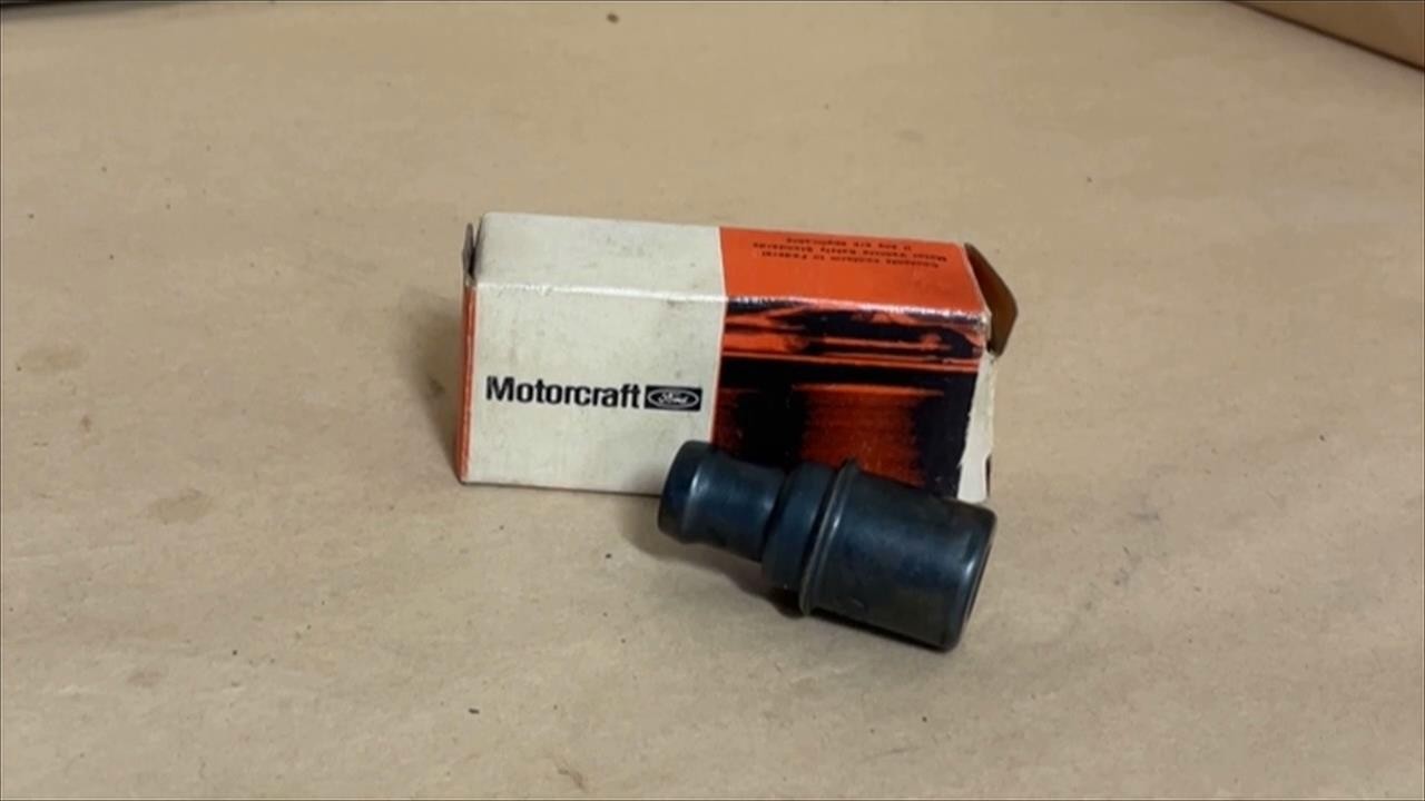 NOS FORD 1965-72 Mustang Boss Mach1 Torino GT 302 351 PCV Valve Motorcraft EV50