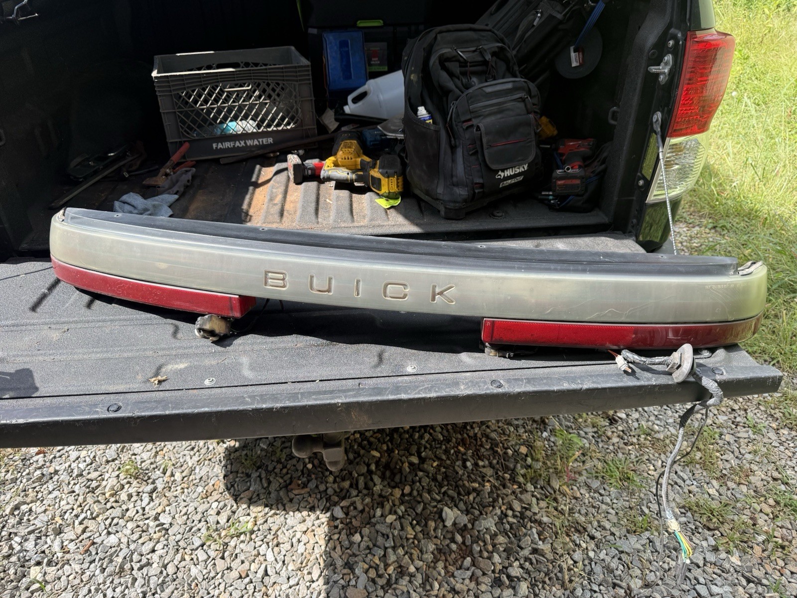 1988-91 Buick Reatta Rear Complete Tail Light/ Lamp (Hazey Lens) 1988-91 Buick Reatta Rear Complete Tail Light/ Lamp (Hazey Lens)