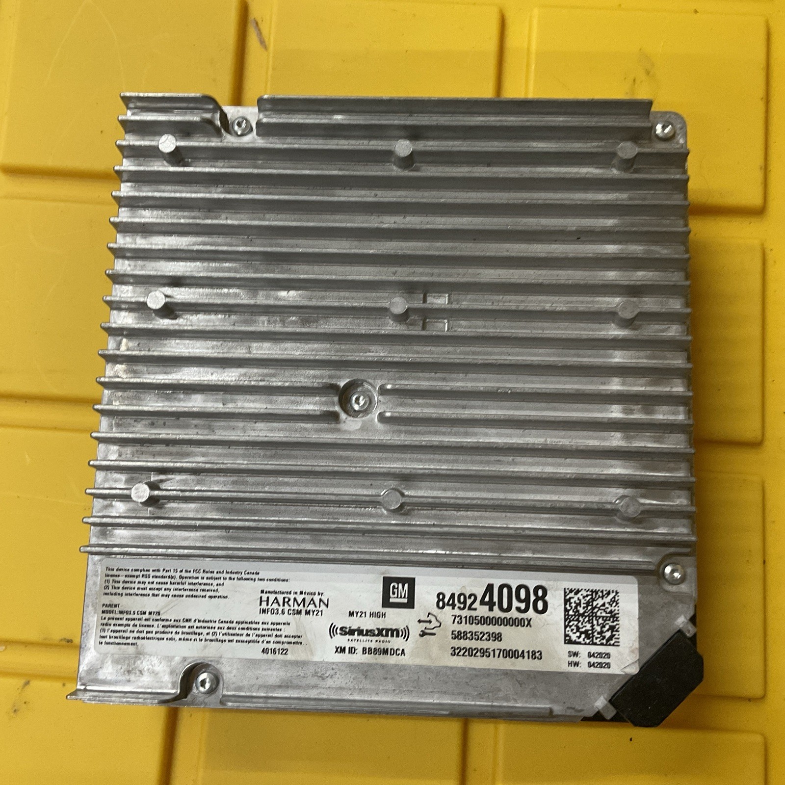 2019-2023 GM  INFOTAINMENT RADIO RECEIVER MODULE 84924098