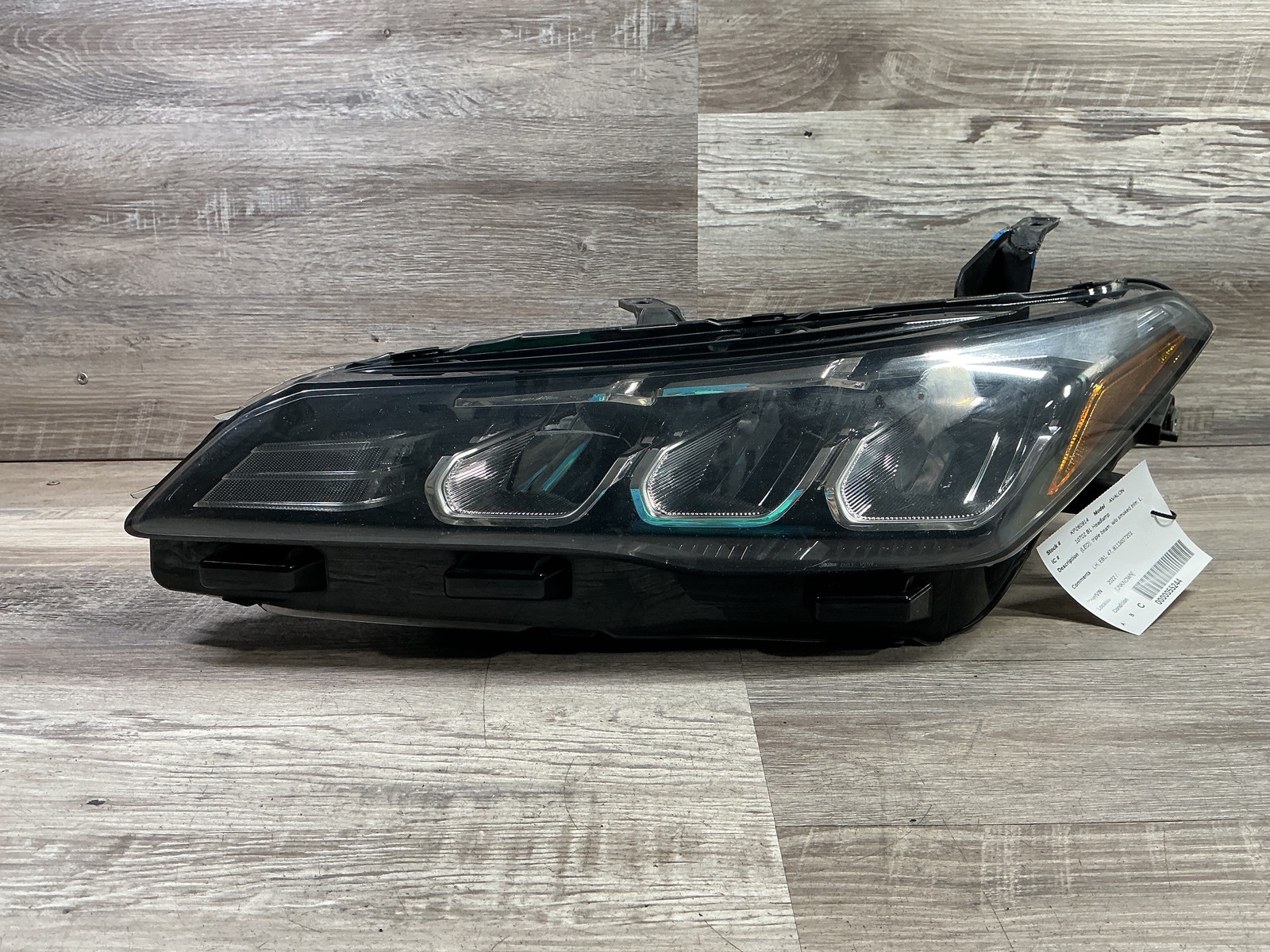 USED - 2019-2022 Toyota Avalon L Headlamp LED - OEM USED - 2019-2022 Toyota Avalon L Headlamp LED - OEM