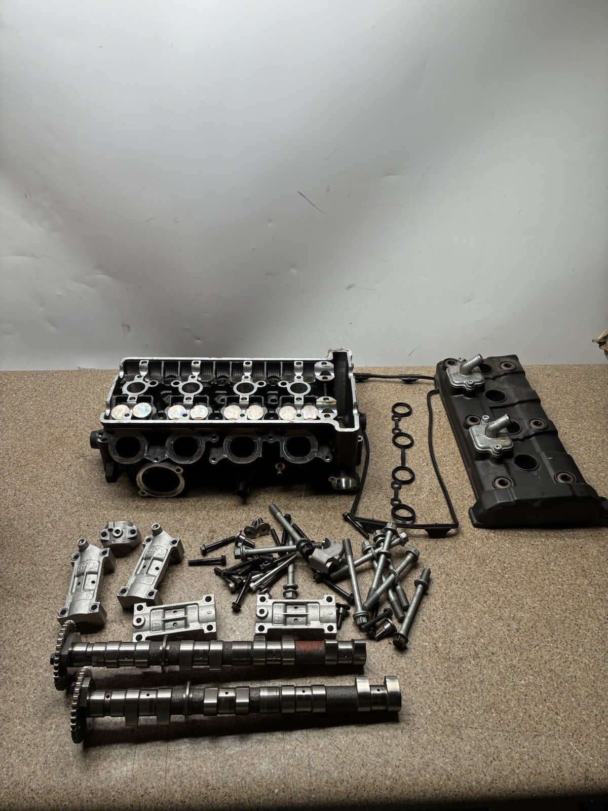 2009 09-16 Yamaha FZ6R FZ6 Cylinder Head Engine Valve Cover Camshaft Cam OEM