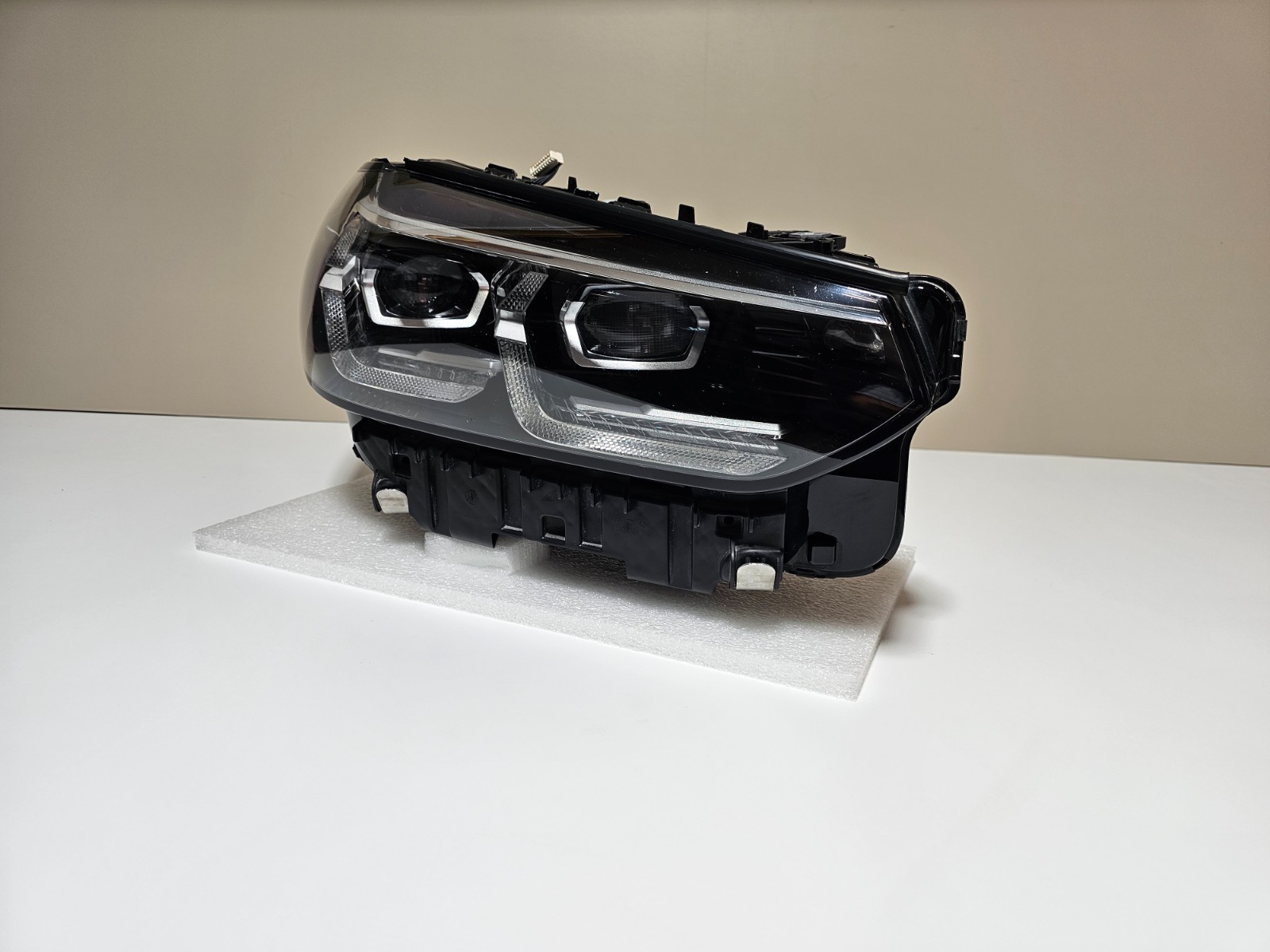 BMW X3 X4 OEM LED Right Headlight 2022 2023 2024