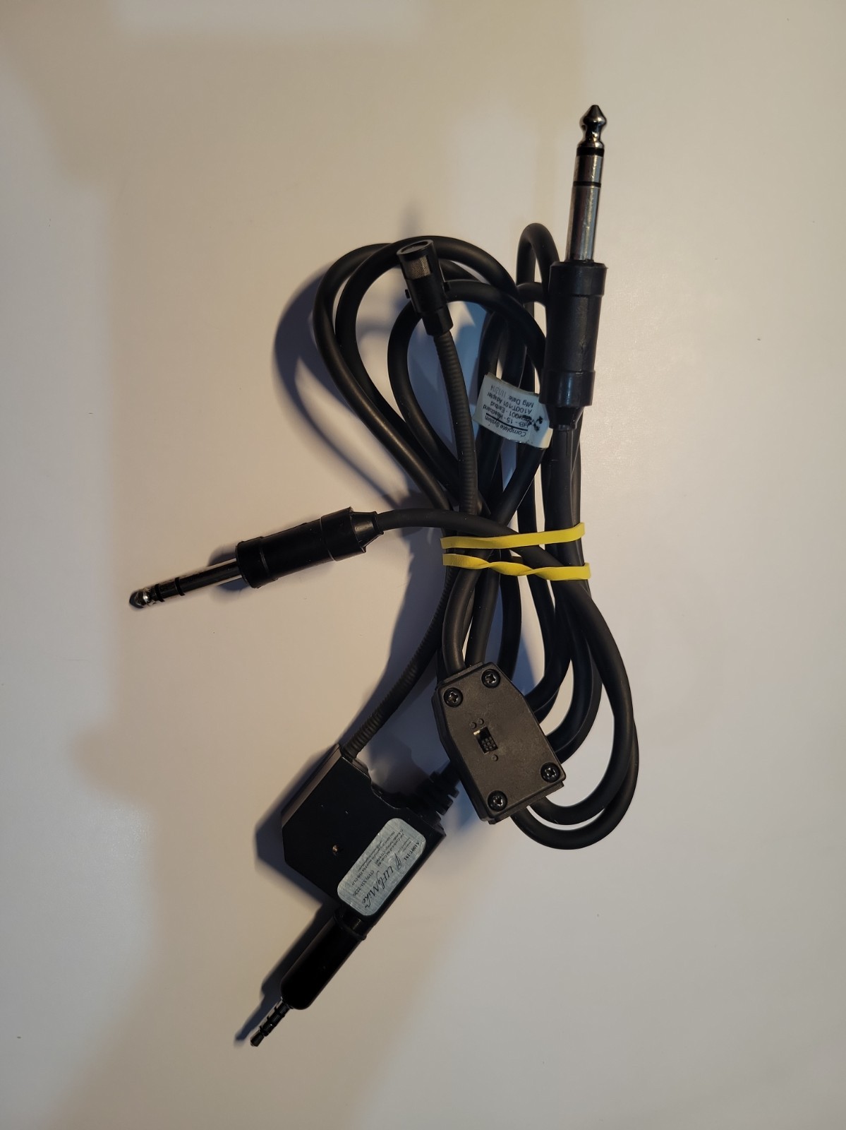 UFlyMike A100T-101 Aviation Headset Adapter – QC2/QC15 Dual Plug (GA) UFlyMike A100T-101 Aviation Headset Adapter – QC2/QC15 Dual Plug (GA)