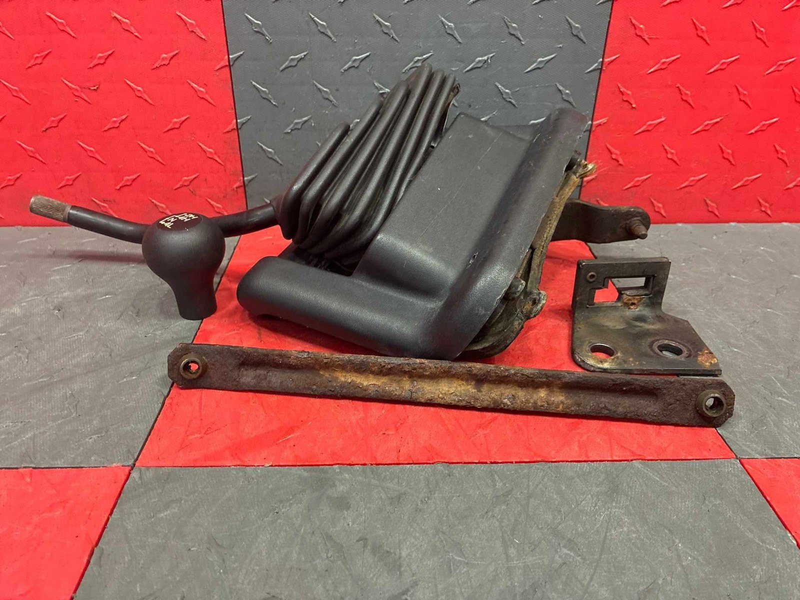 2003-2007 Ford F-250 F-350 4x4 4WD Manual Floor Transfer Case Shifter & Linkage