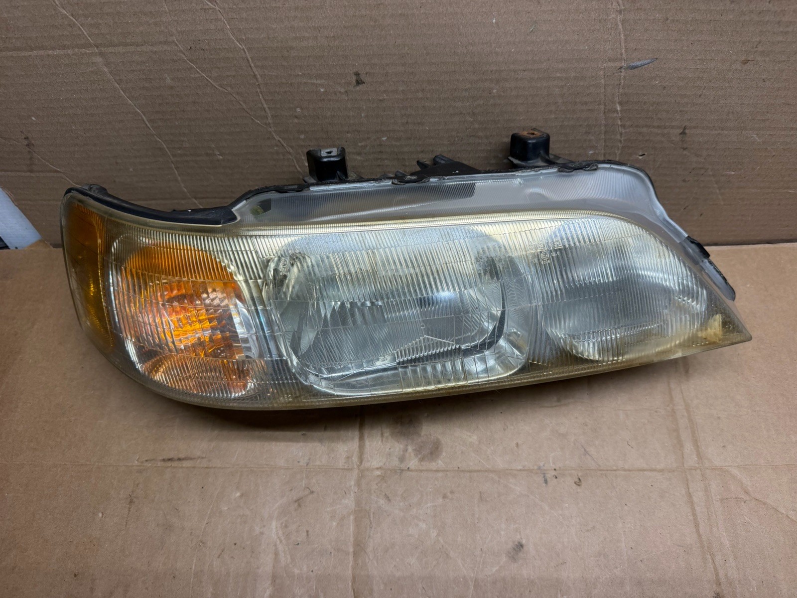 1996-1998 96-98 Acura RL Right Passenger RH Headlight OEM READ 1996-1998 96-98 Acura RL Right Passenger RH Headlight OEM READ