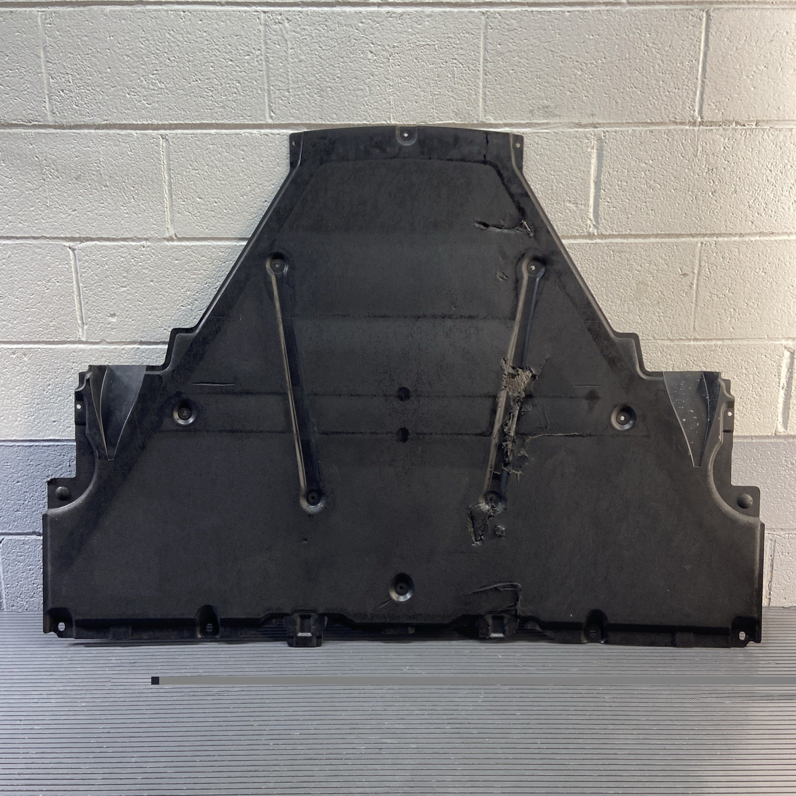 2021-2025 Porsche 911 Turbo S 992 Rear Floor Pan Splash Shield OEM *NOTE*