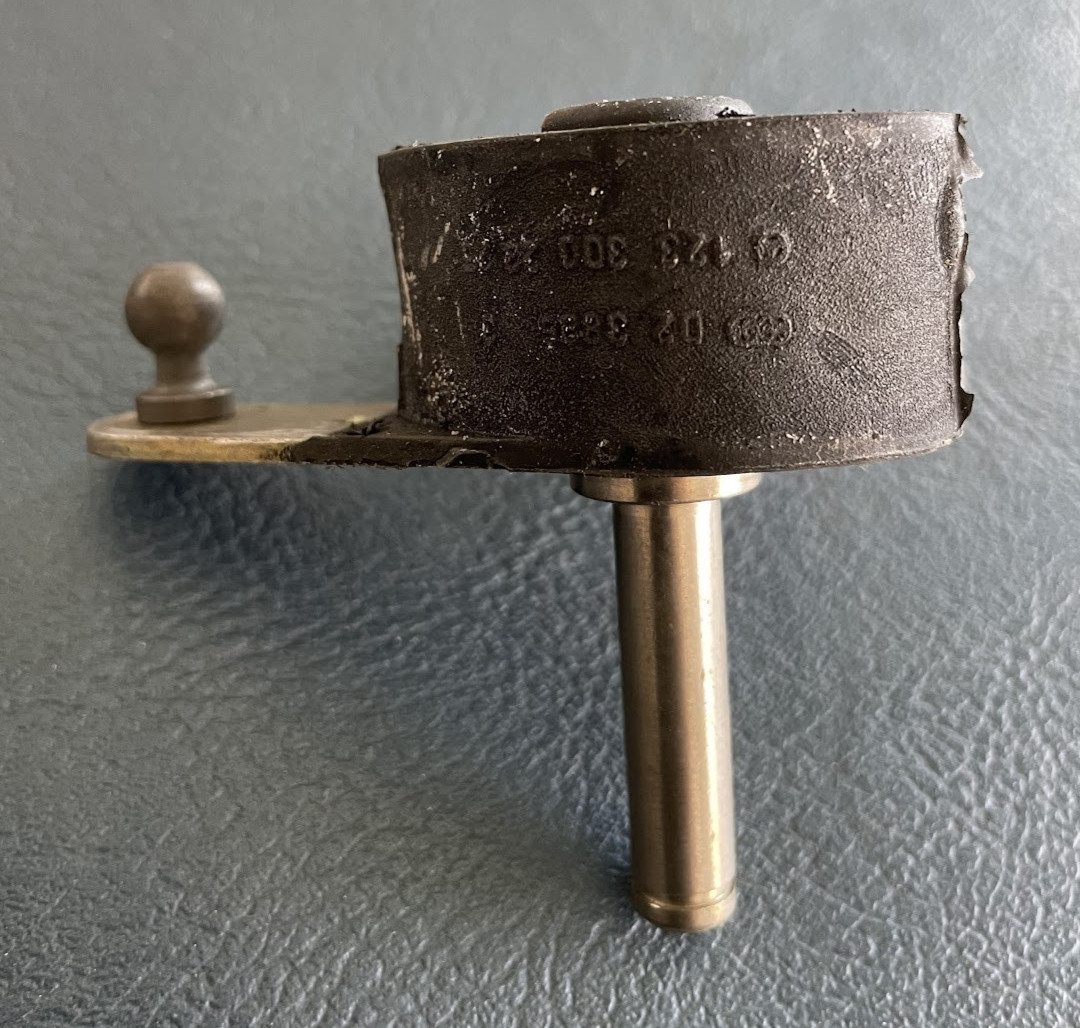 Mercedes-Benz Accelerator Linkage Lever w/ Damper - 123-300-23-25 - For W123