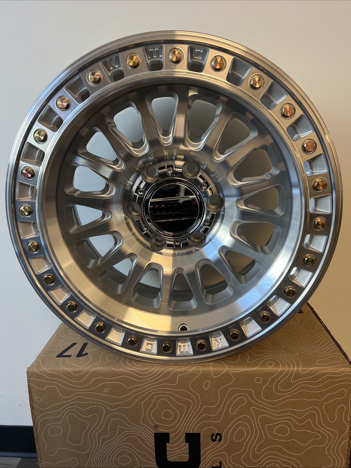 (4) 18X9 KMC KM552 IMS SILVER MACHINED(6X139.7 +0MM)SILVERADO TACOMA TUNDRA TRD (4) 18X9 KMC KM552 IMS SILVER MACHINED(6X139.7 +0MM)SILVERADO TACOMA TUNDRA TRD