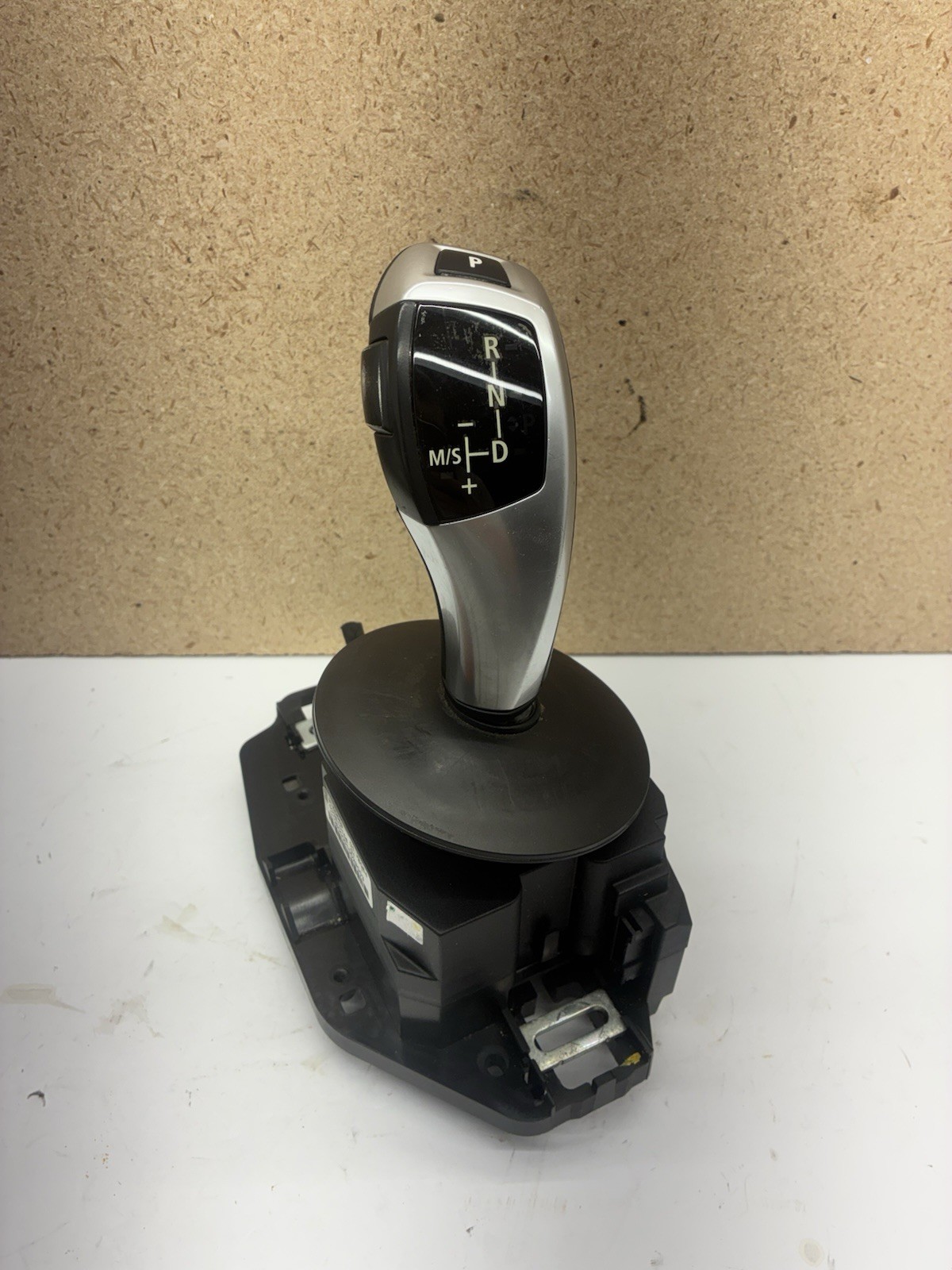 2008-2010 BMW 528I 535I E60 Auto Gear Selector Transmission Shifter USED OEM 2008-2010 BMW 528I 535I E60 Auto Gear Selector Transmission Shifter USED OEM