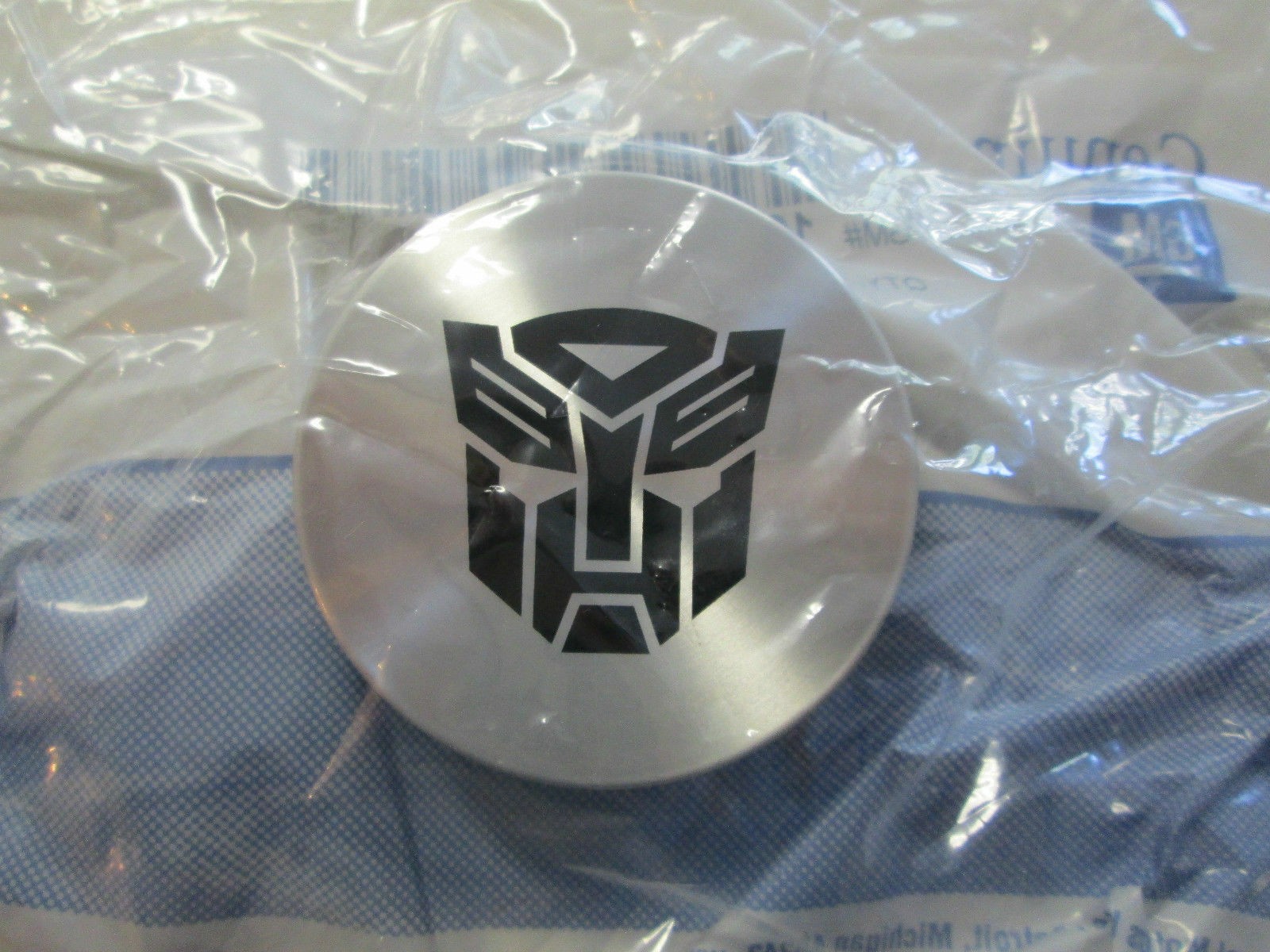 2010-2013 CHEVROLET CAMARO TRANSFORMERS EDITION CENTER CAP 19213573 2010-2013 CHEVROLET CAMARO TRANSFORMERS EDITION CENTER CAP 19213573