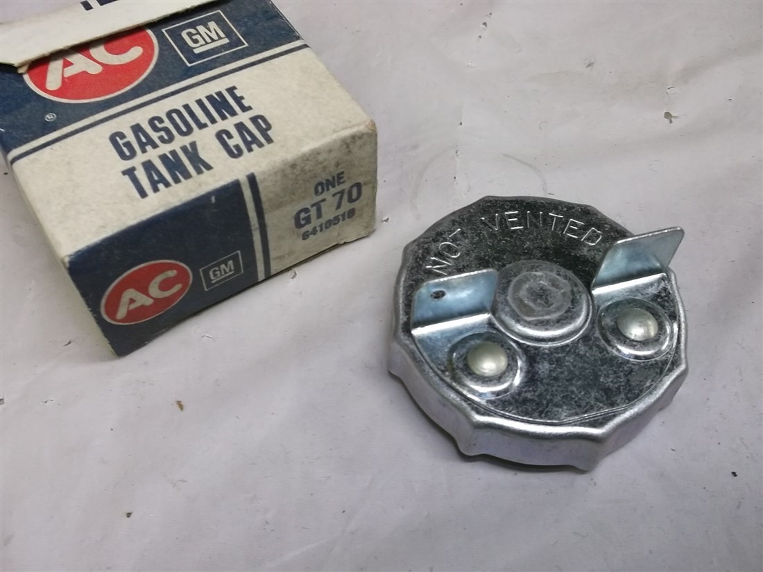 70 Chevrolet Pontiac Buick Oldsmobile California emissions gas cap nos 6410510