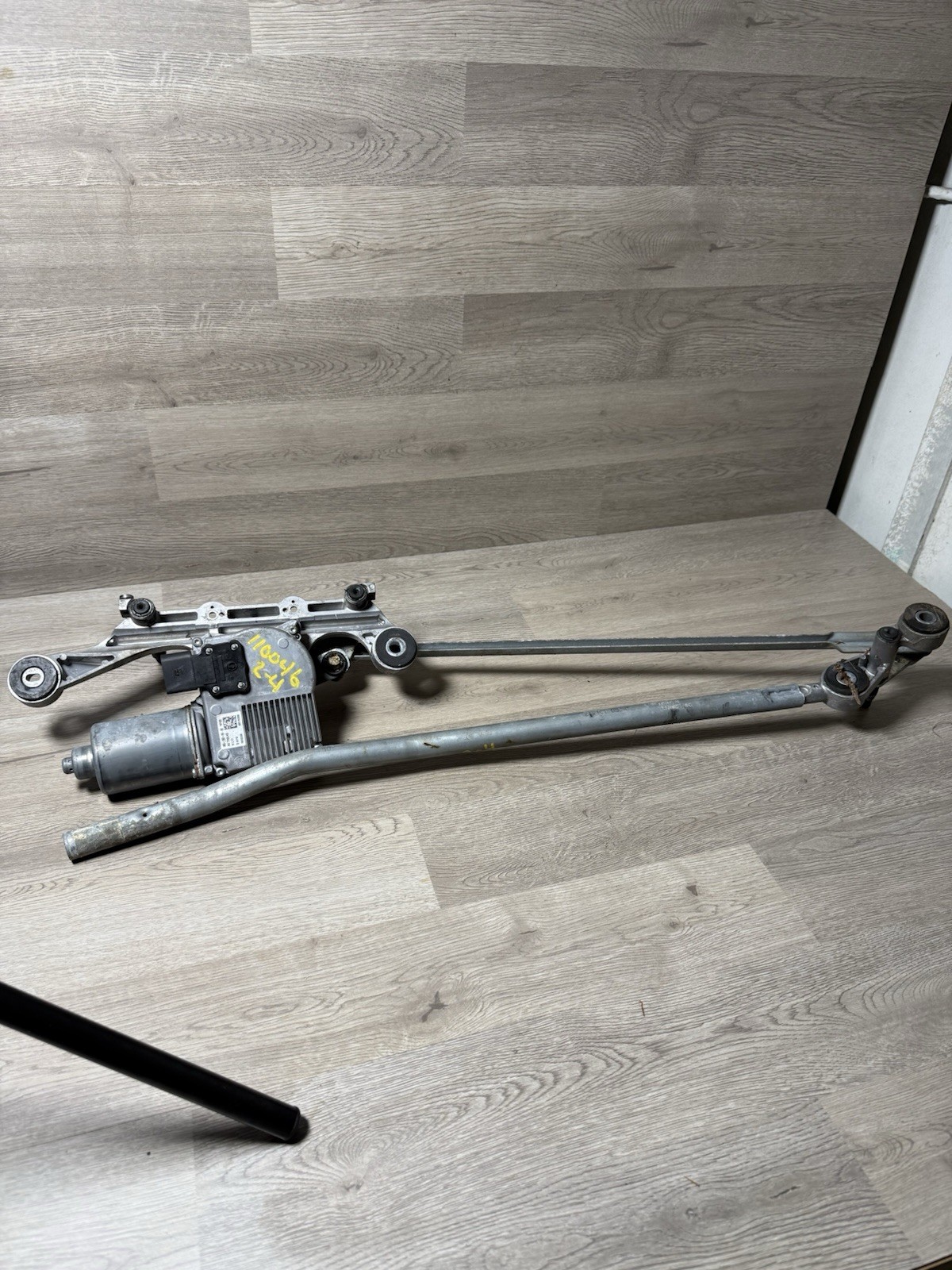 2007-2015 Audi Q7 4L Front Windshield Wiper Motor w/Linkage OEM 4L1955119A