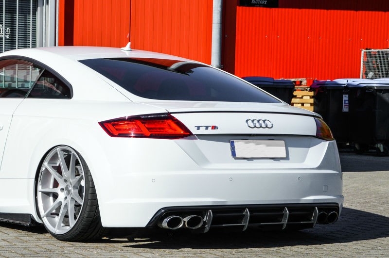 Performance diffuser with ribs for Rear Bumper Audi TTS 8S 2014-2018