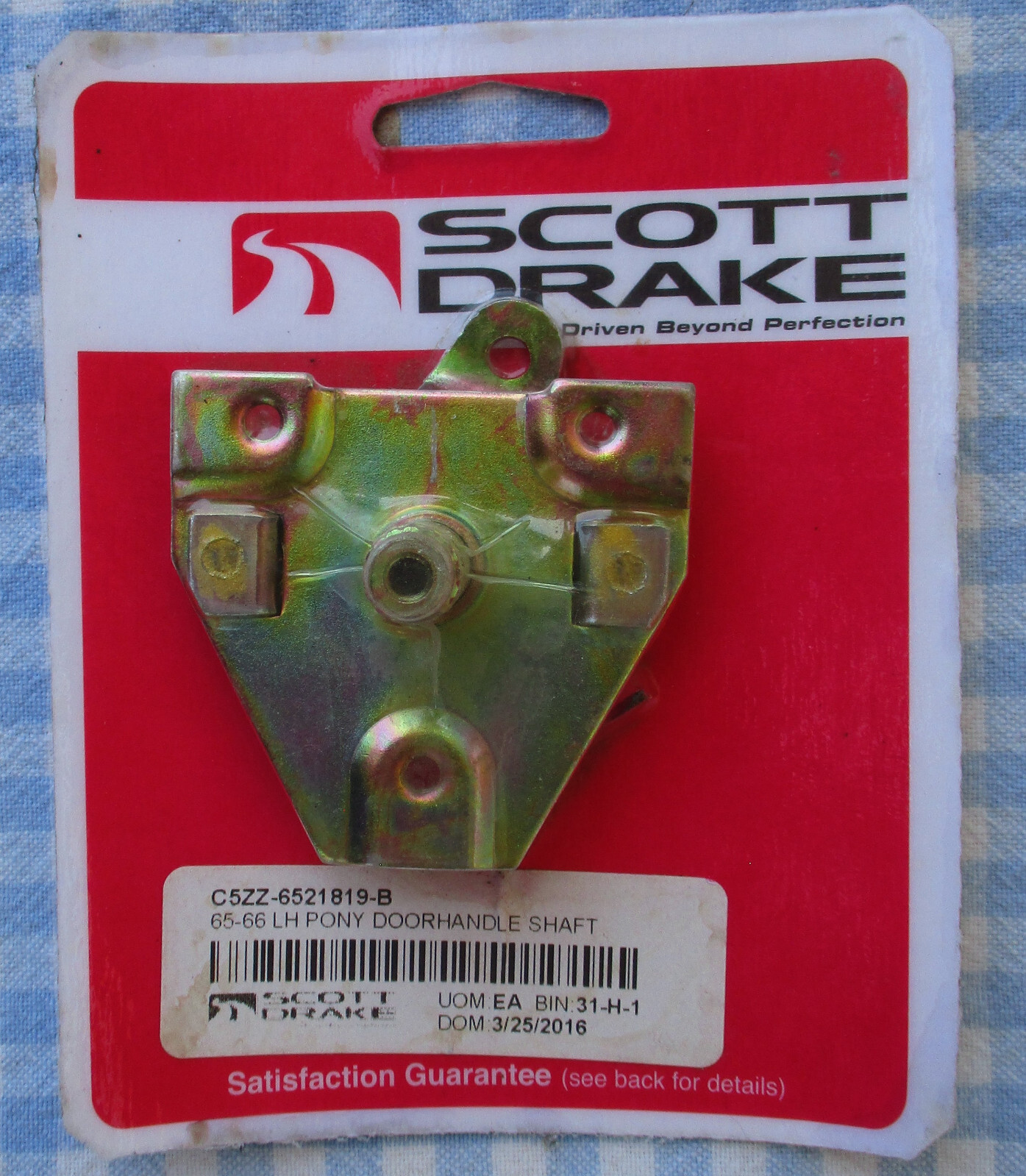 C5ZZ-6521819-B Scott Drake 65-66 Pony Door Handle Shaft Assembly (LH) C5ZZ-6521819-B Scott Drake 65-66 Pony Door Handle Shaft Assembly (LH)