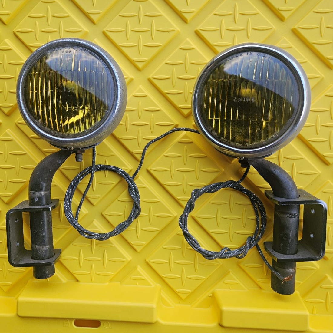 1946 1947 1948 Chevrolet Fleetline Guide 4 5/8 2004 Fog Lights Amber Original 1946 1947 1948 Chevrolet Fleetline Guide 4 5/8 2004 Fog Lights Amber Original