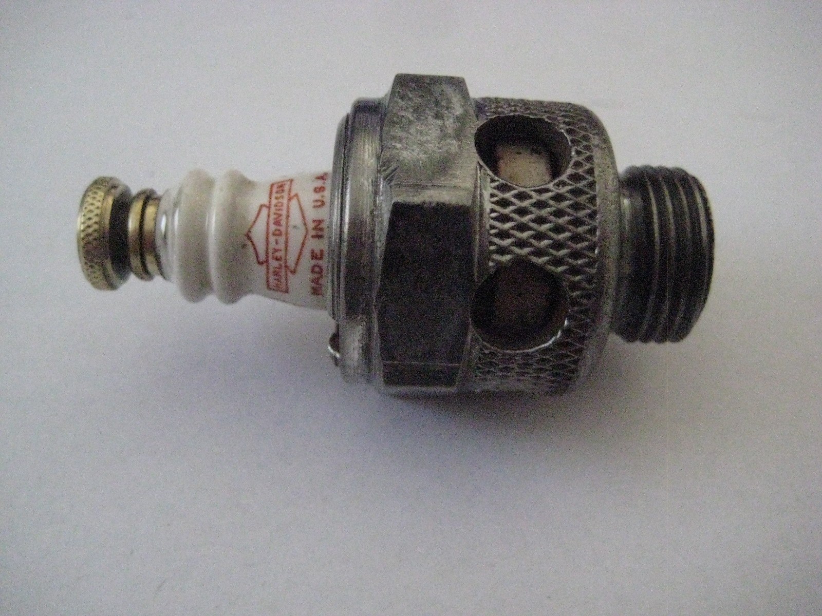 VINTAGE HARLEY DAVIDSON 1930\'S- 40\'S USED SPARK PLUG #3 CHAMPION ORIGINAL VINTAGE HARLEY DAVIDSON 1930\'S- 40\'S USED SPARK PLUG #3 CHAMPION ORIGINAL