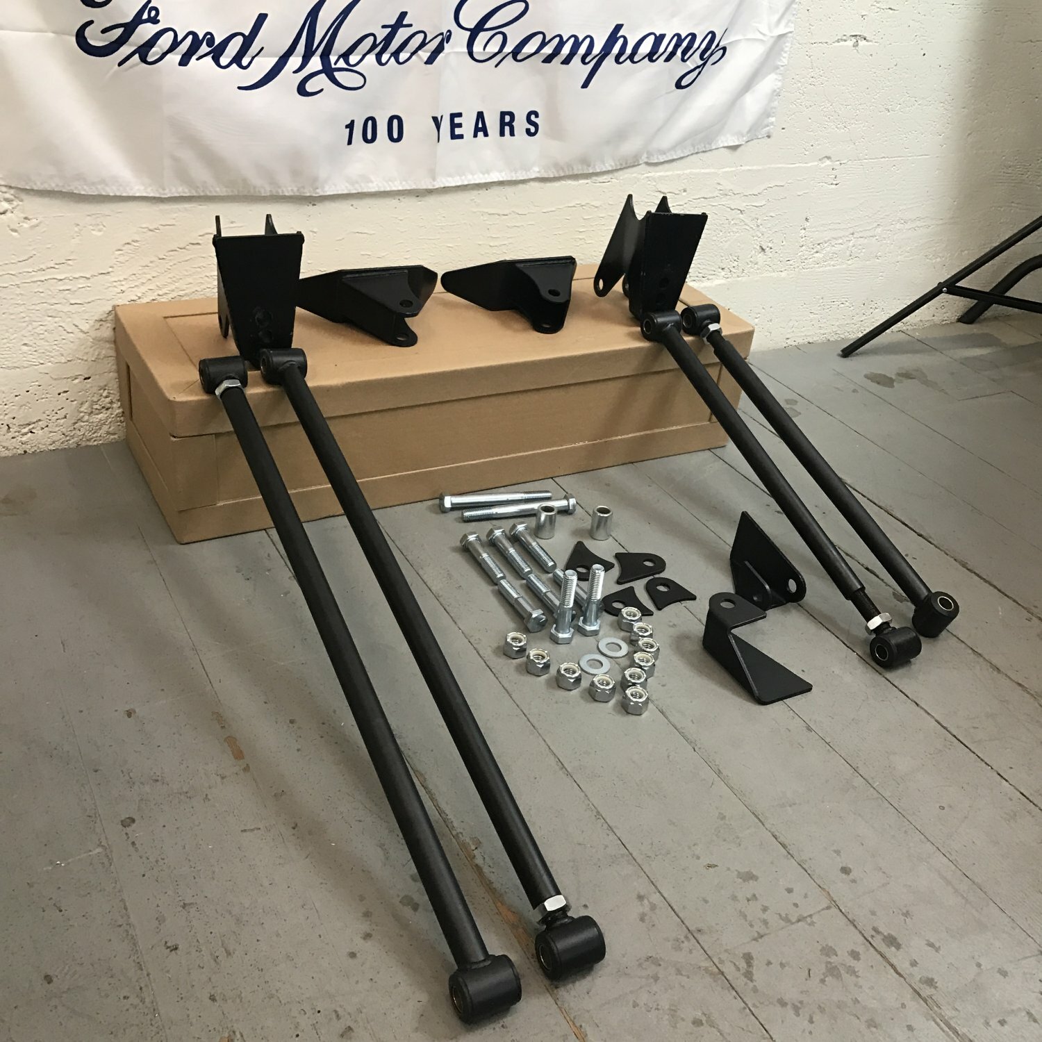 Ford Thunderbird 1955-1957 Heavy Duty 4 Link Kit V8 Hot Rod Classic 50s Pin UP 