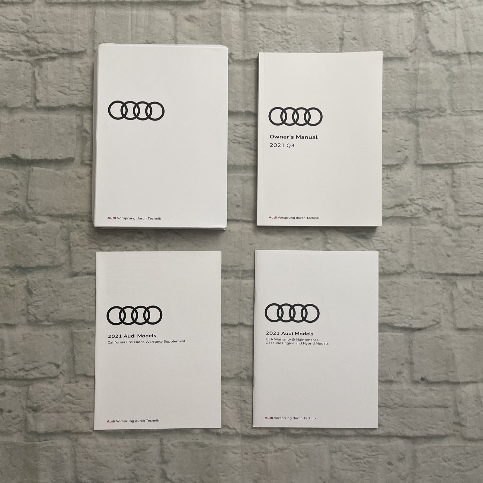 2021 Audi Q3 Owners Manual (S-Line Select Sportback Premium Plus Technik Sport) 2021 Audi Q3 Owners Manual (S-Line Select Sportback Premium Plus Technik Sport)