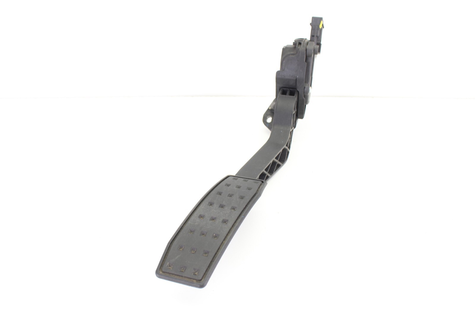 2010-2016 CADILLAC SRX GAS ACCELERATOR PEDAL ASSEMBLY OEM, 20832744 2010-2016 CADILLAC SRX GAS ACCELERATOR PEDAL ASSEMBLY OEM, 20832744