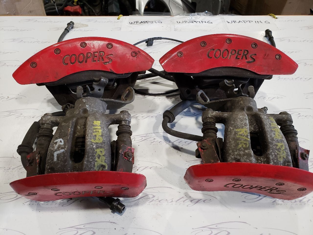 2010 Mini Cooper S R56 Hatchback Brake Caliper Set with Cover Fits 07-15 OEM