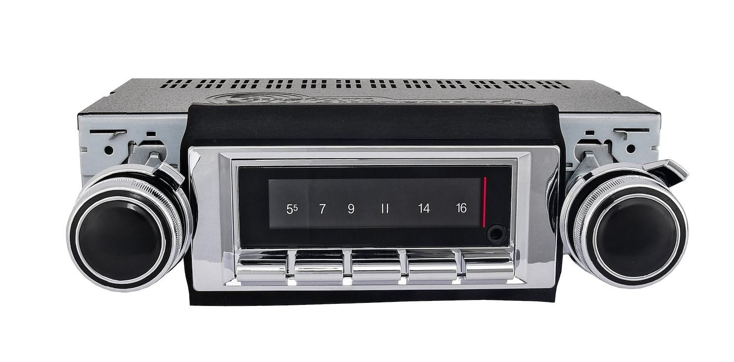 JEGS Classic 740 Series Radio w/Built-in Bluetooth for 1968 Chevrolet Chevelle,