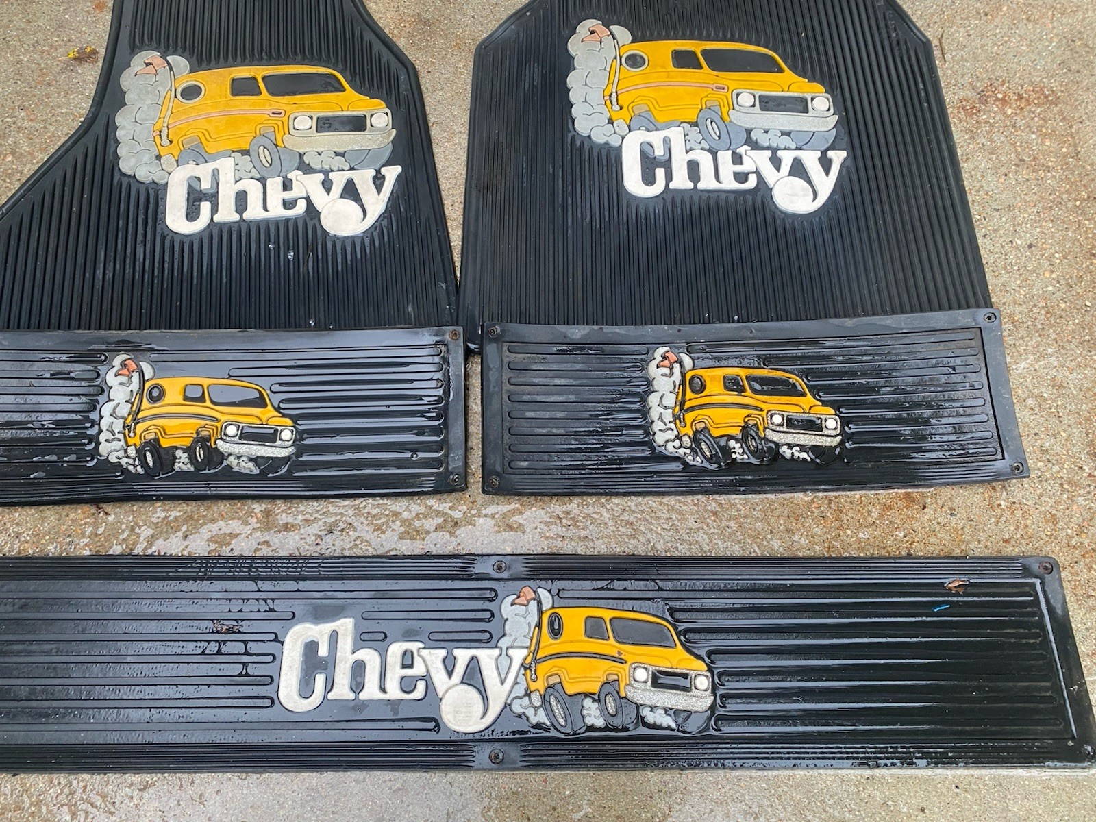 Vintage Chevy Van Rubber Floor Mats And Door Sill Plates Set Vintage Chevy Van Rubber Floor Mats And Door Sill Plates Set