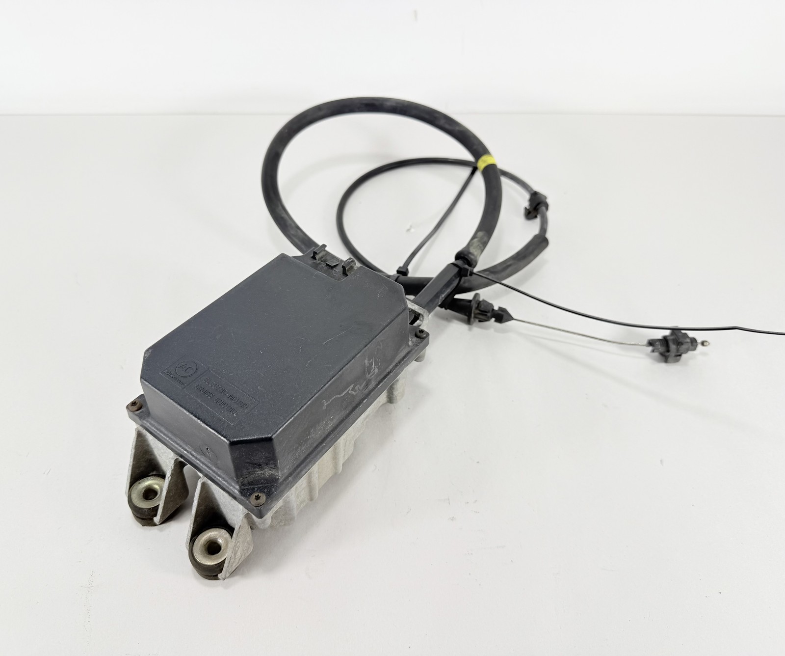 1995-1998 Chevy Tahoe C1500 K1500 Cruise Control Module Unit 25169208J OEM 1995-1998 Chevy Tahoe C1500 K1500 Cruise Control Module Unit 25169208J OEM