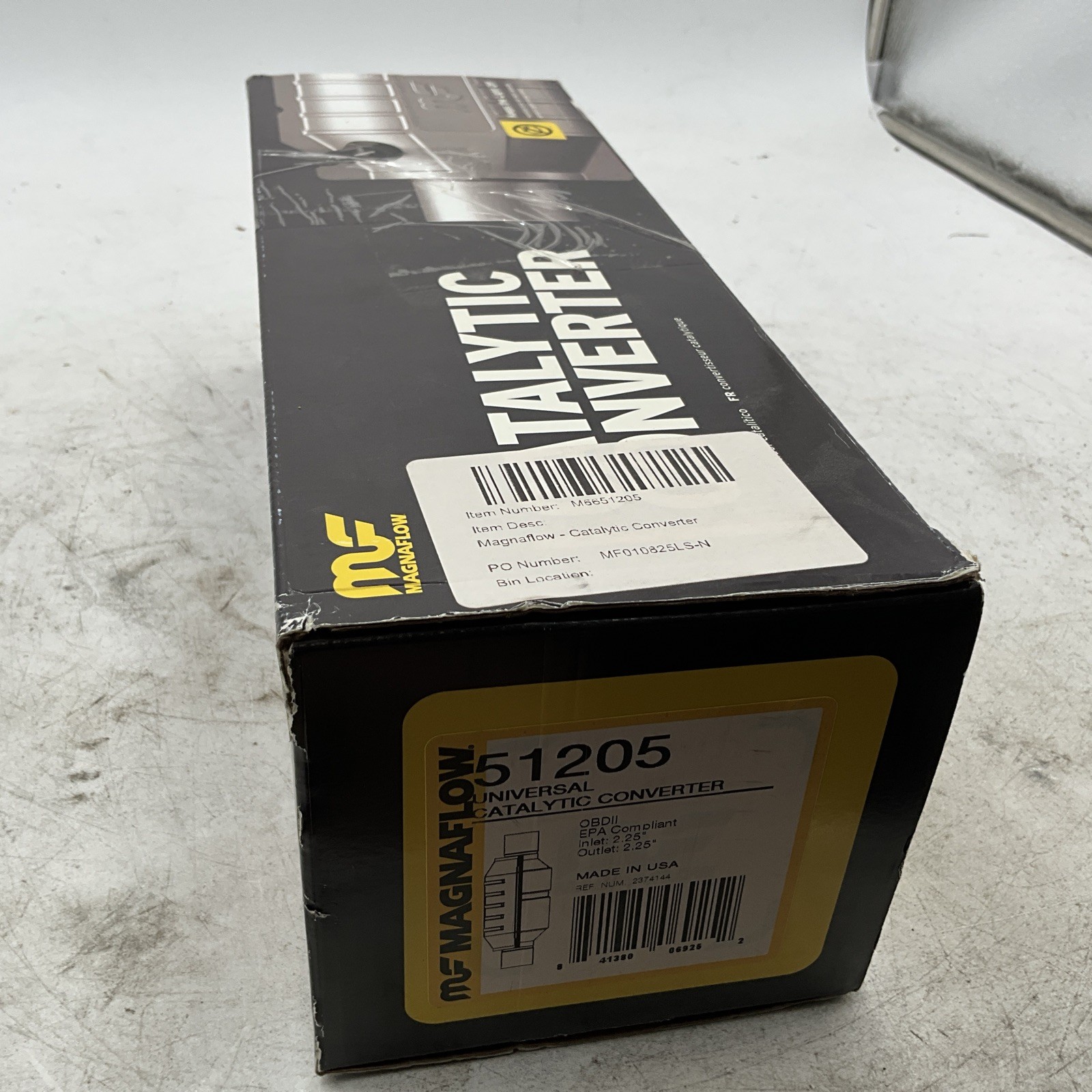 MagnaFlow 51205 OEM Grade Universal Catalytic Converter