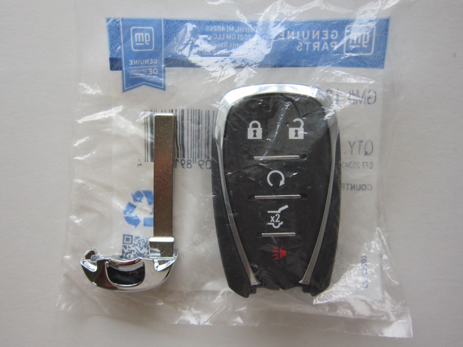 NEW OEM 2018-2021 CHEVY EQUINOX KEYLESS REMOTE SMART KEY FOB 13529650 NEW OEM 2018-2021 CHEVY EQUINOX KEYLESS REMOTE SMART KEY FOB 13529650
