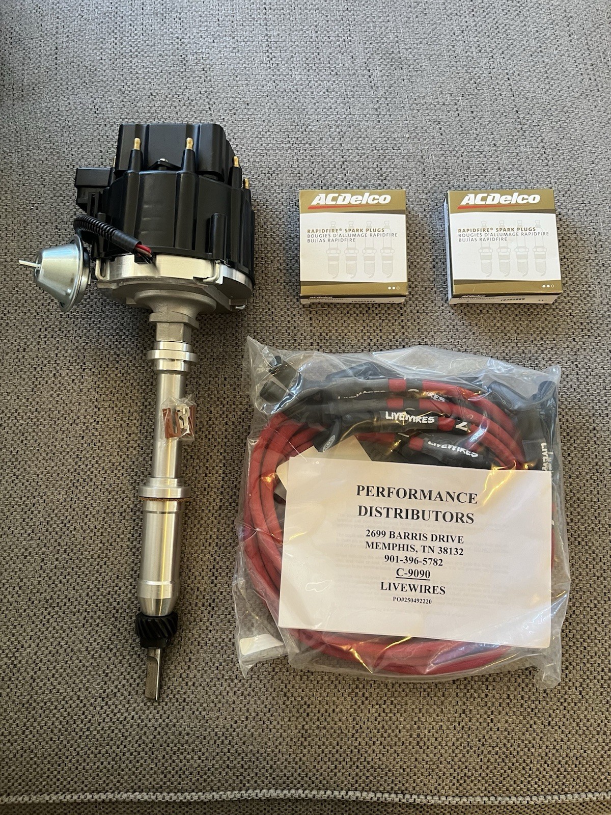 International 266-304-345-392 V8 DUI Distributor Sku- 90900 (w/ Free Live Wires)