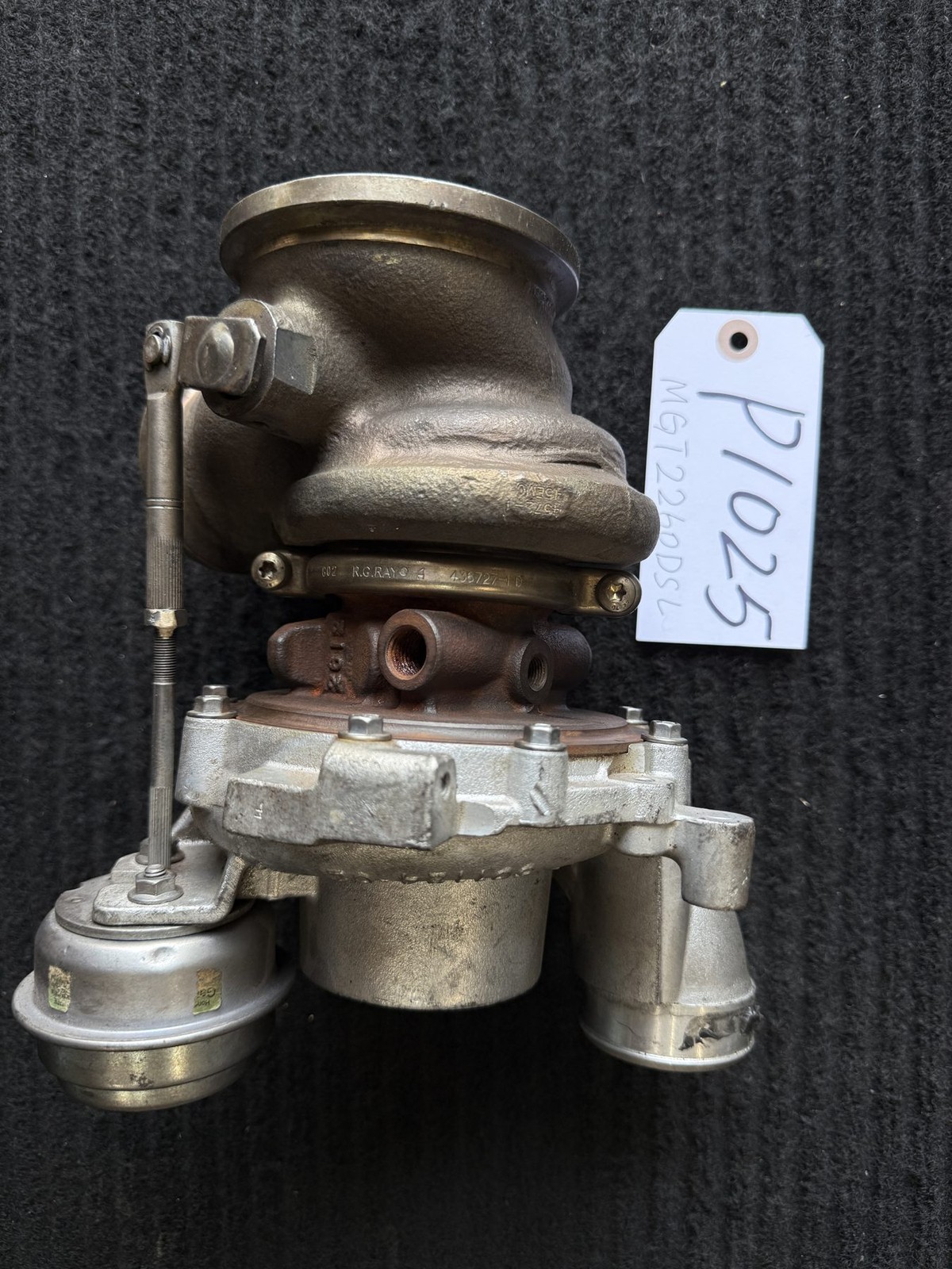 12-16 BMW M5 M6 4.4L Left Turbocharger OEM 11657846918 Garrett 800075-0008 12-16 BMW M5 M6 4.4L Left Turbocharger OEM 11657846918 Garrett 800075-0008
