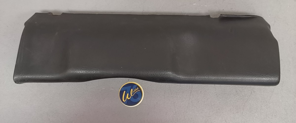 VW Jetta Golf Mk3 Lower Dashboard Knee Bar Bolster Pad Support black VW Jetta Golf Mk3 Lower Dashboard Knee Bar Bolster Pad Support black