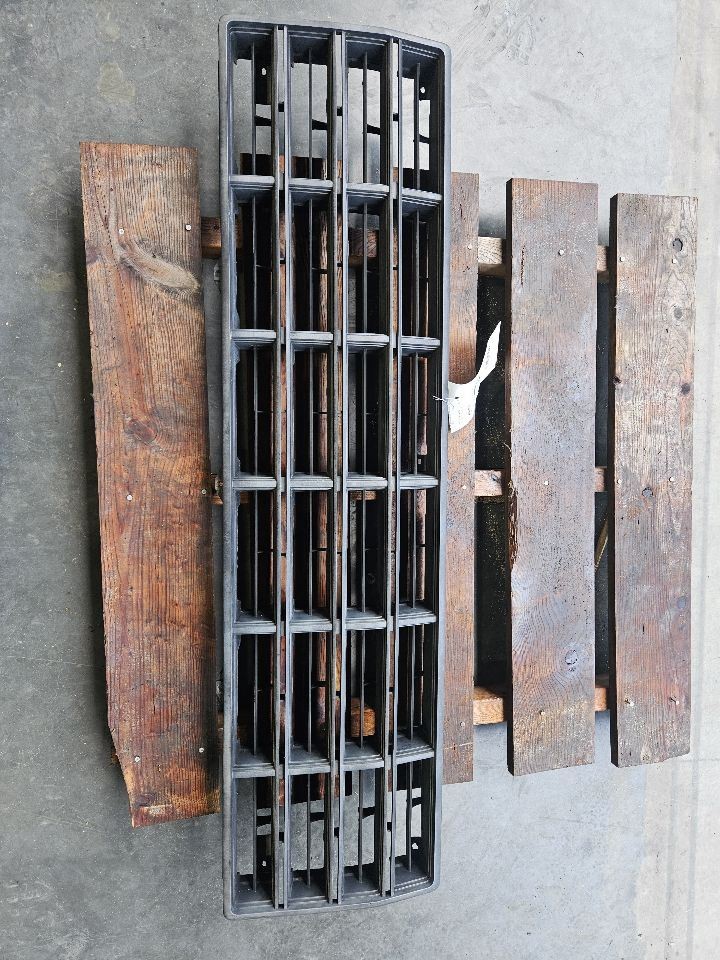 1984 Ford F150 Black Grille Fits 1980-1986 F150