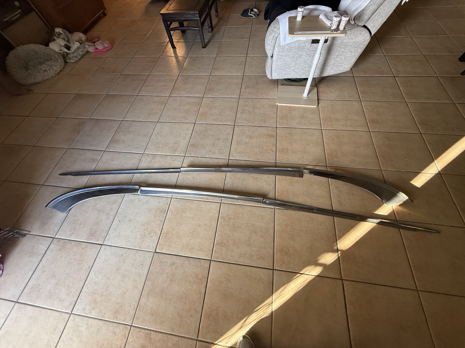 1952 1953 BUICK SUPER ROADMASTER SIDE STAINLESS TRIM SET 4 DR (6) PIECES 1952 1953 BUICK SUPER ROADMASTER SIDE STAINLESS TRIM SET 4 DR (6) PIECES