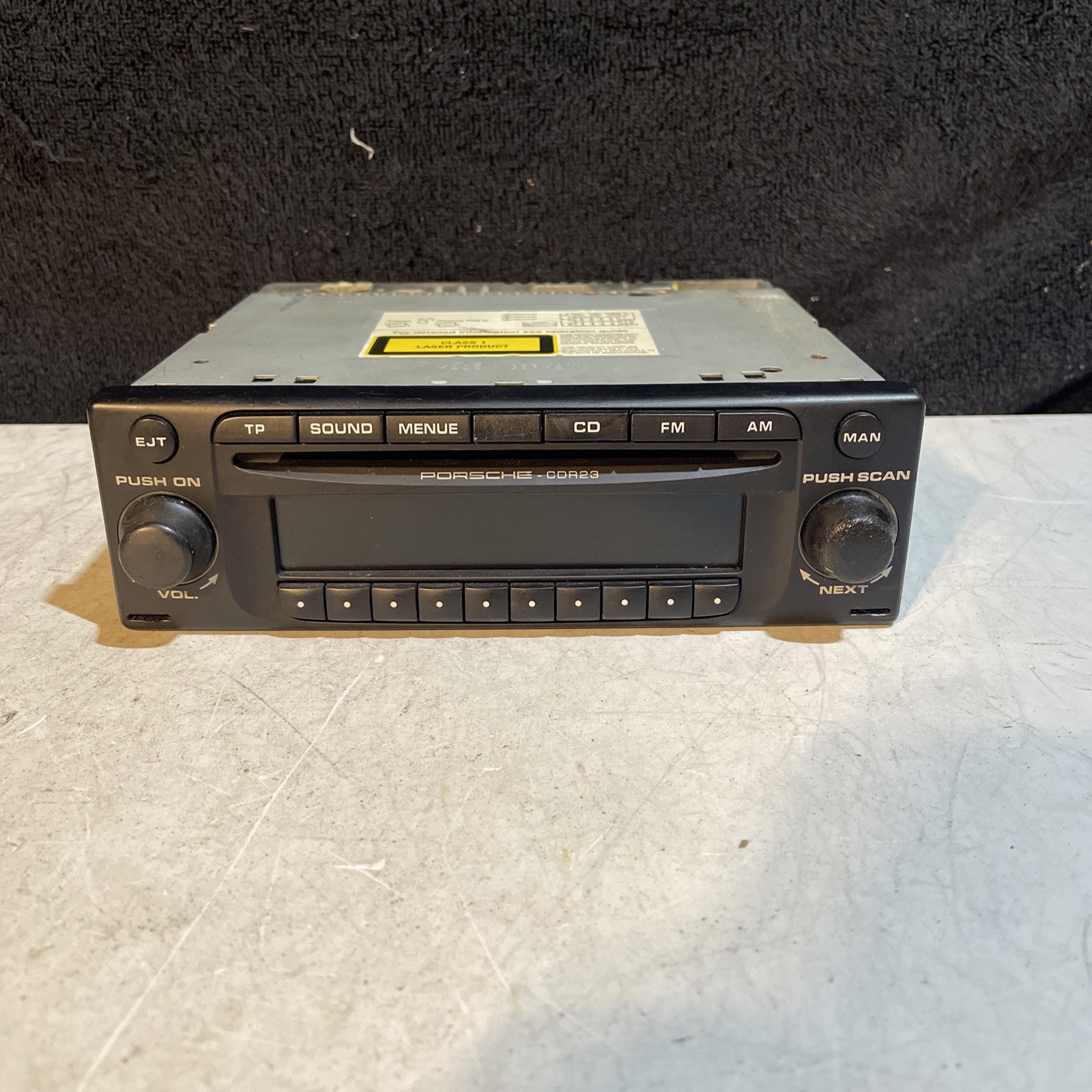 Porsche CDR23 Radio Headunit 996.645.129.04 Becker BE6612 Porsche CDR23 Radio Headunit 996.645.129.04 Becker BE6612
