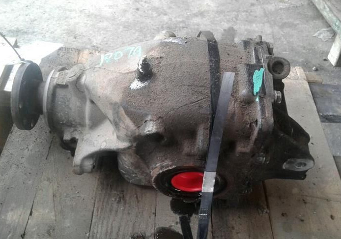 2007-2010 BMW X3 Rear Differential Carrier Assembly 4.44 Ratio