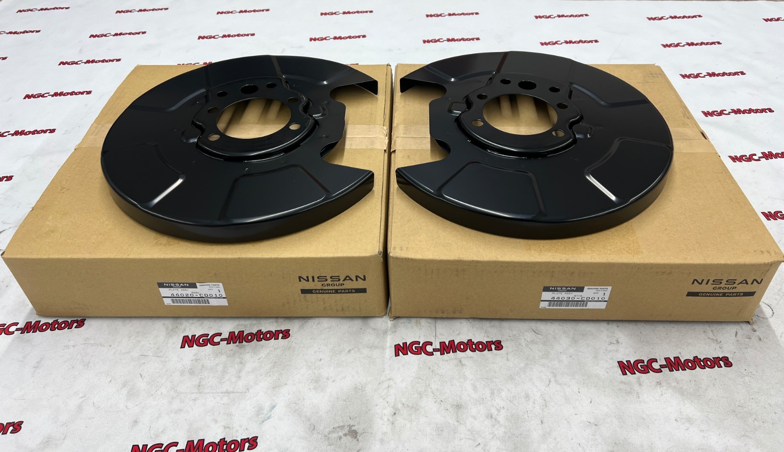 Genuine Nissan 350Z Z33 Rear Brake Backing Plates Pair 44020-CD010 44030-CD010