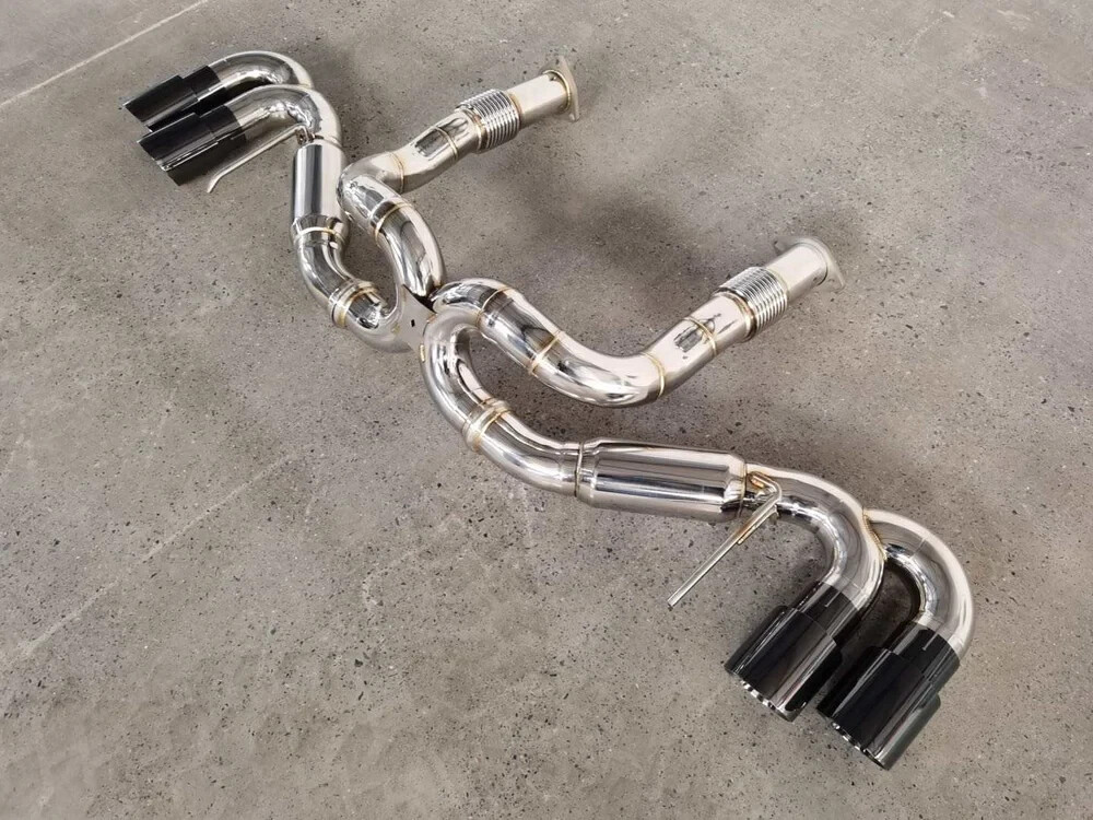2M Fabrication EXHAUST Corvette C8 2020+ - black tips