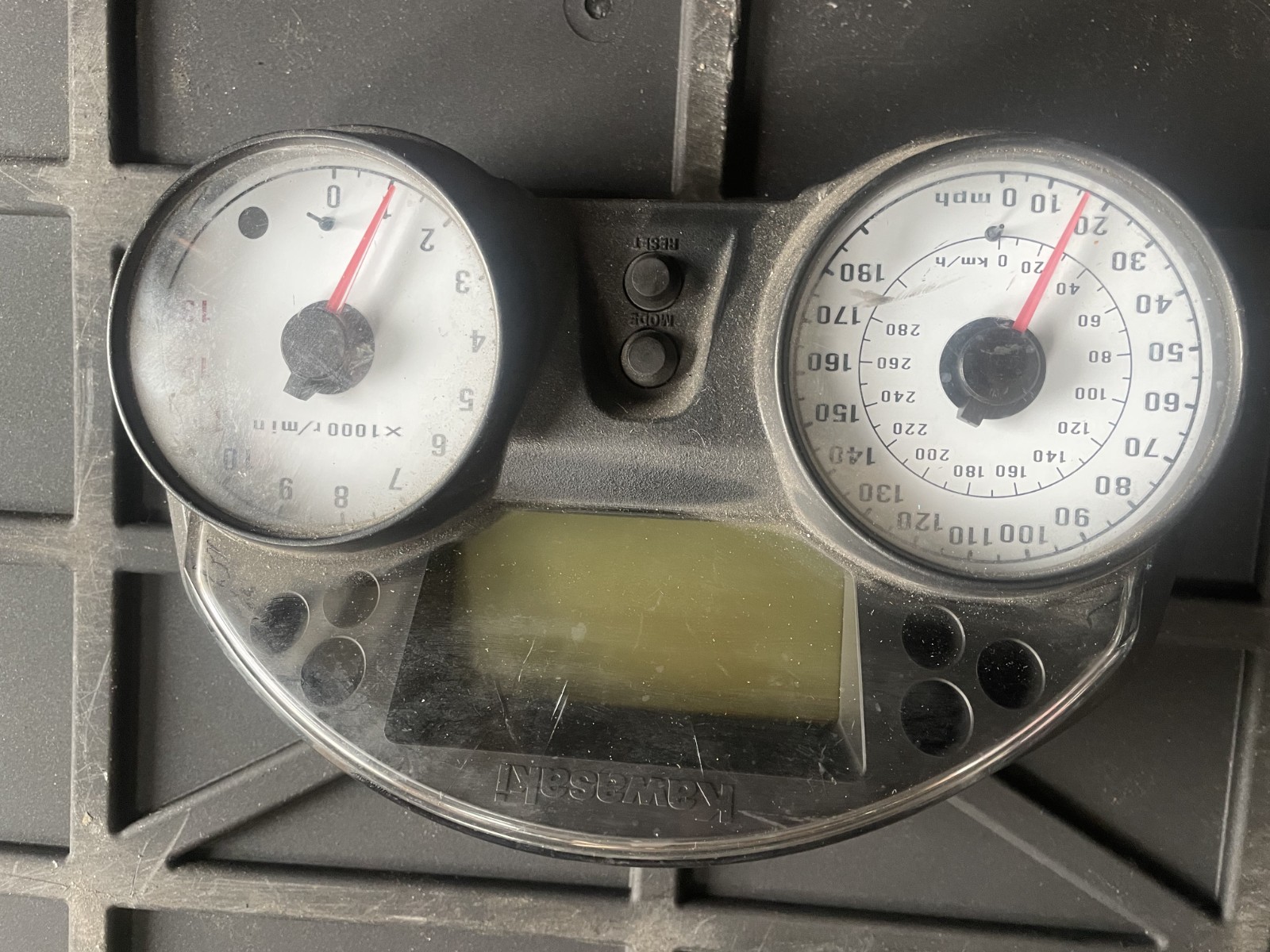 2006 2007 kawasaki zx14r zx-14 zx14r gauges speedometer speedo 2006 2007 kawasaki zx14r zx-14 zx14r gauges speedometer speedo