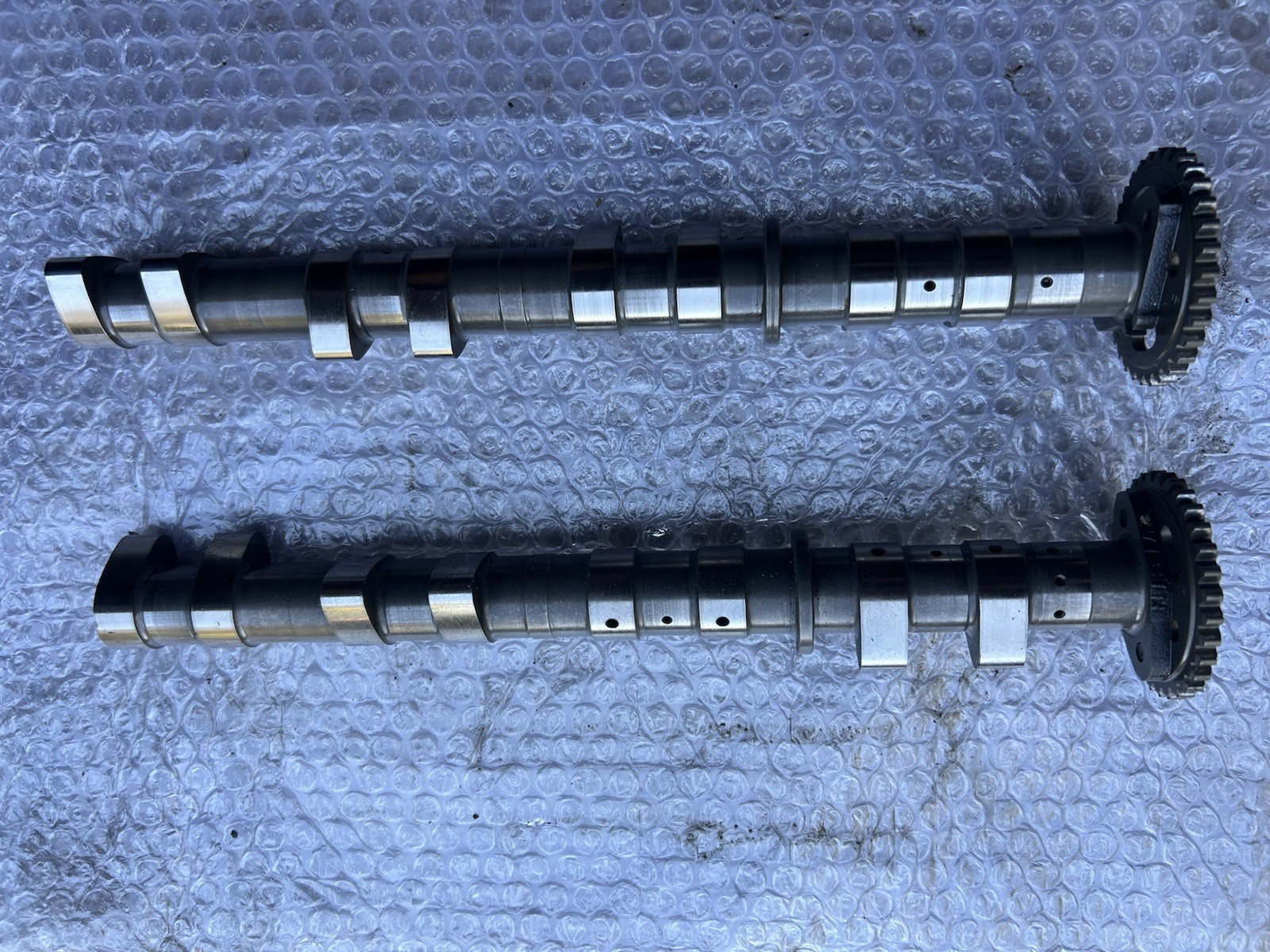 2015 Zx6r Camshafts and Caps Complete Set 2015 Zx6r Camshafts and Caps Complete Set