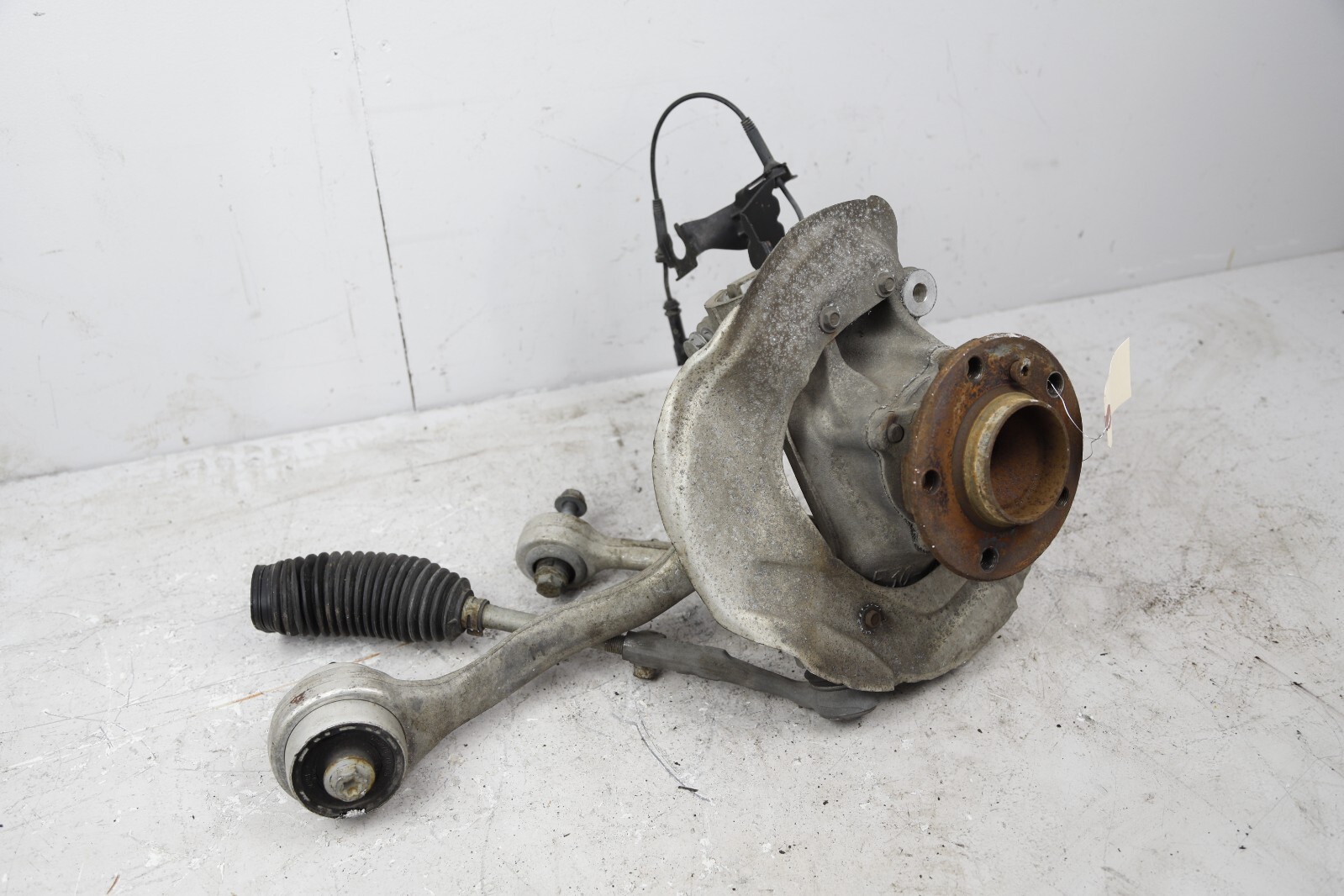 12-18 BMW F30 320i 328i RWD Front Driver Suspension Spindle Knuckle Arm Pinion