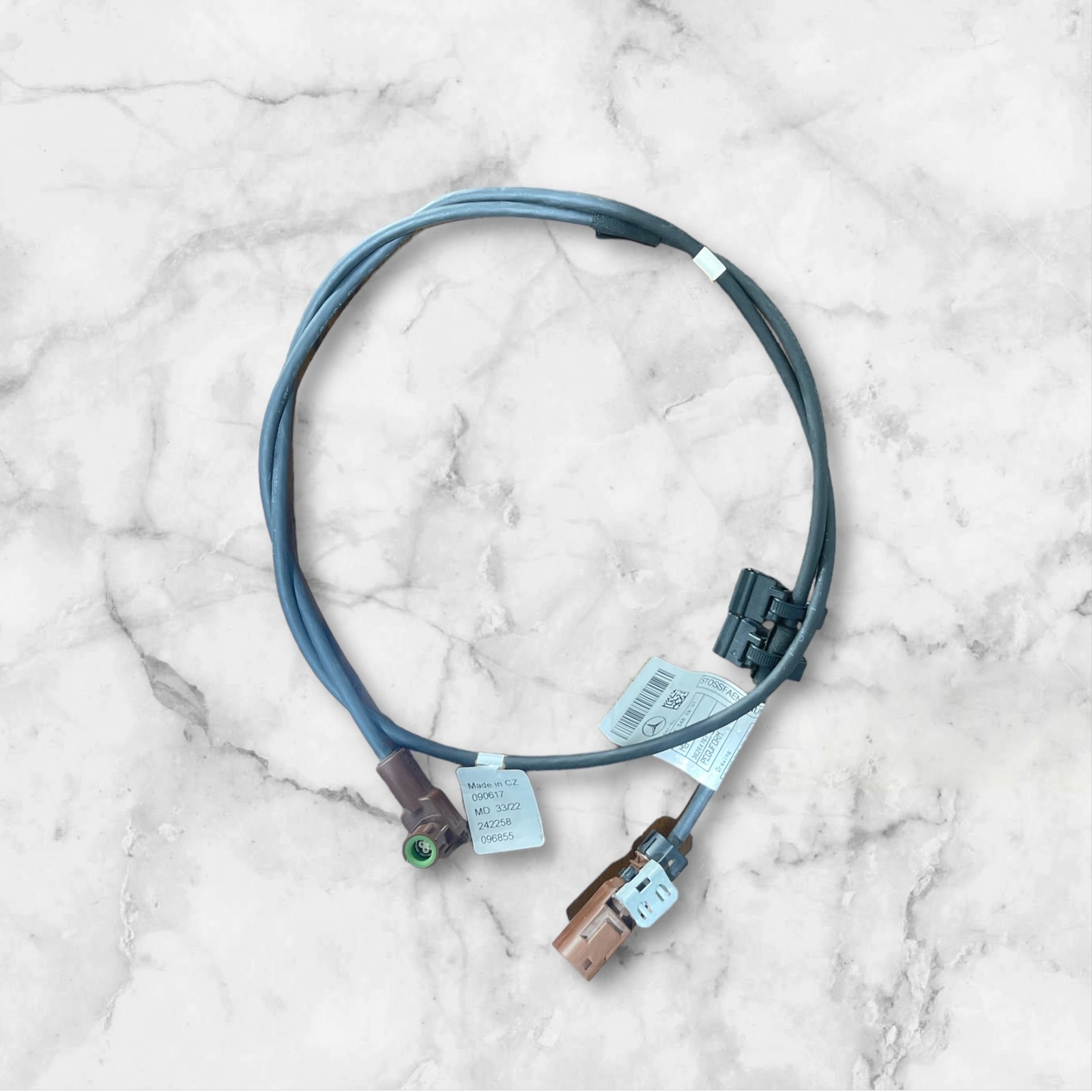2020-2023 Mercedes-Benz GLE350 Front 360 Camera Wiring Harness A1675402037 2020-2023 Mercedes-Benz GLE350 Front 360 Camera Wiring Harness A1675402037